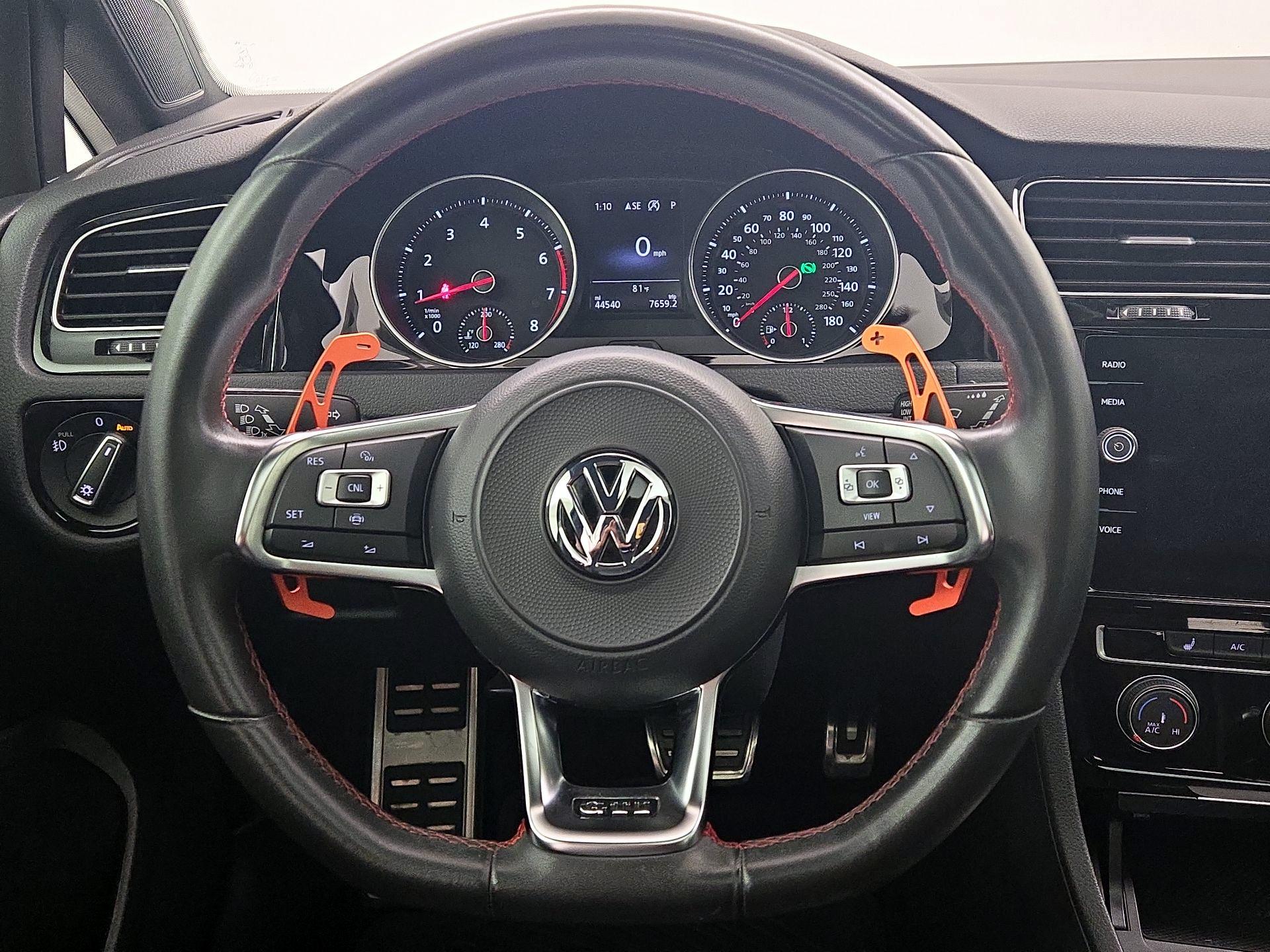 Thumbnail: 2020 Volkswagen Golf - 10