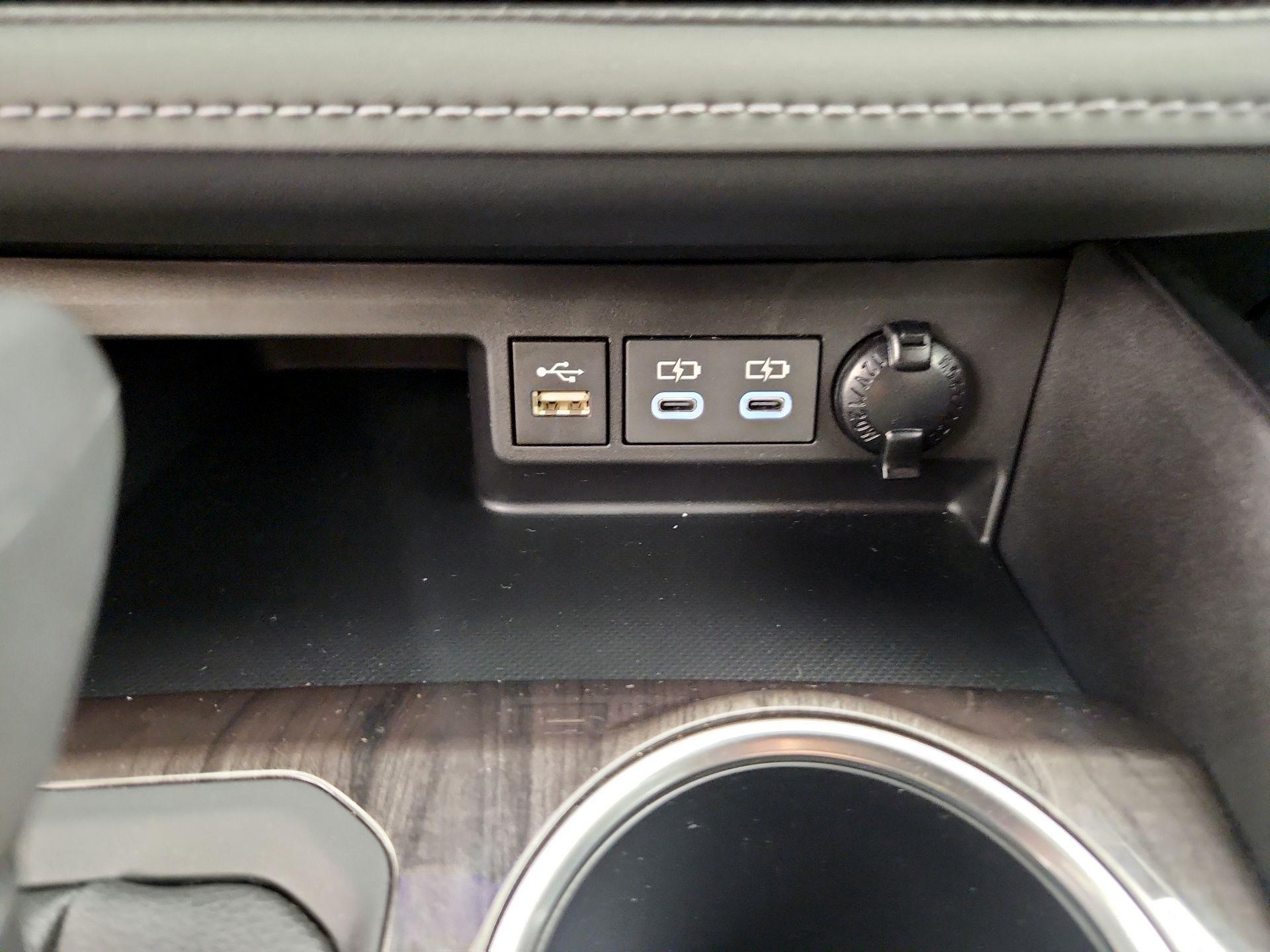 Thumbnail: 2026 Toyota Highlander - 18