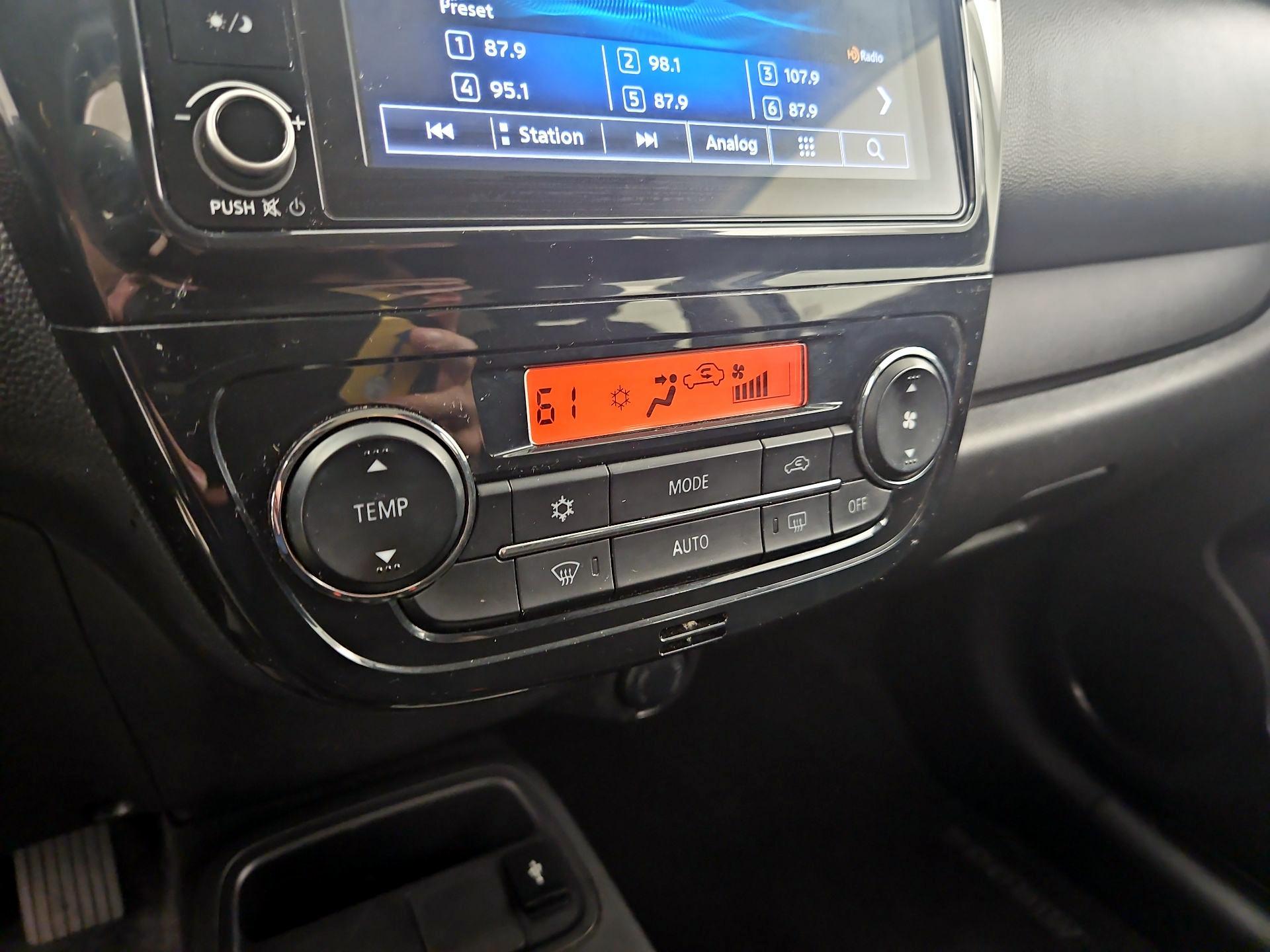 Thumbnail: 2022 Mitsubishi Mirage - 16
