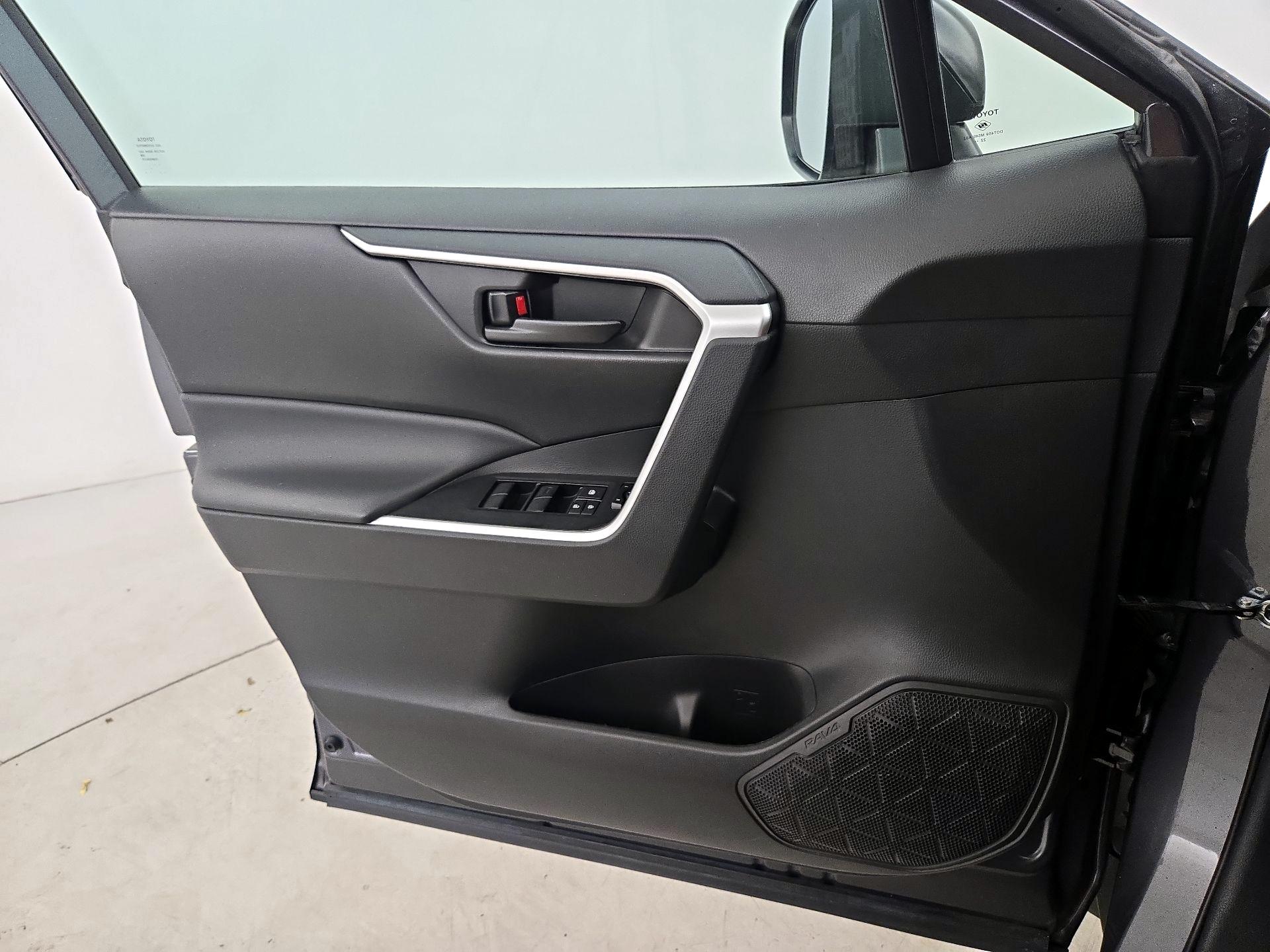 Thumbnail: 2023 Toyota RAV4 - 12