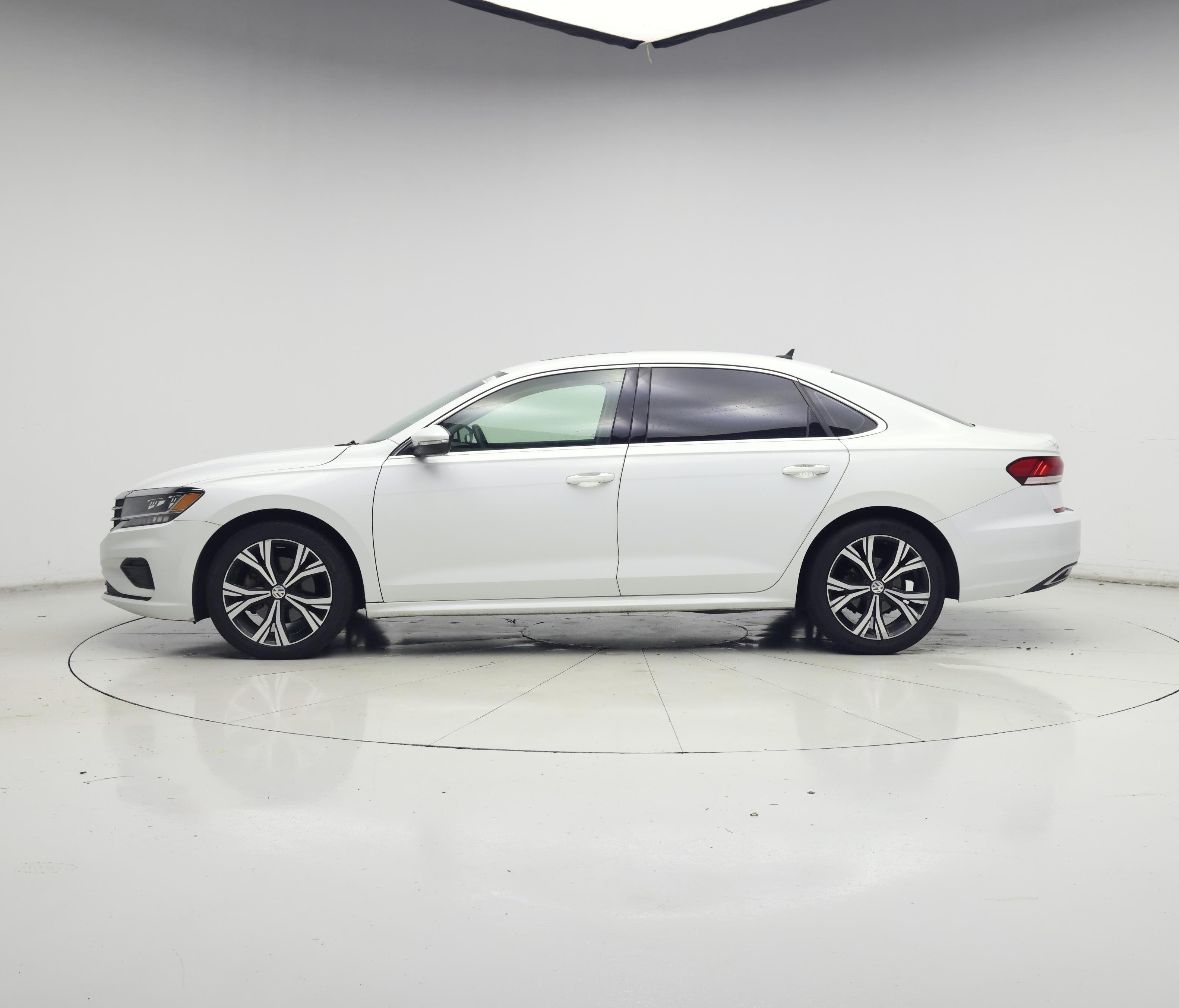 Thumbnail: 2021 Volkswagen Passat - 3