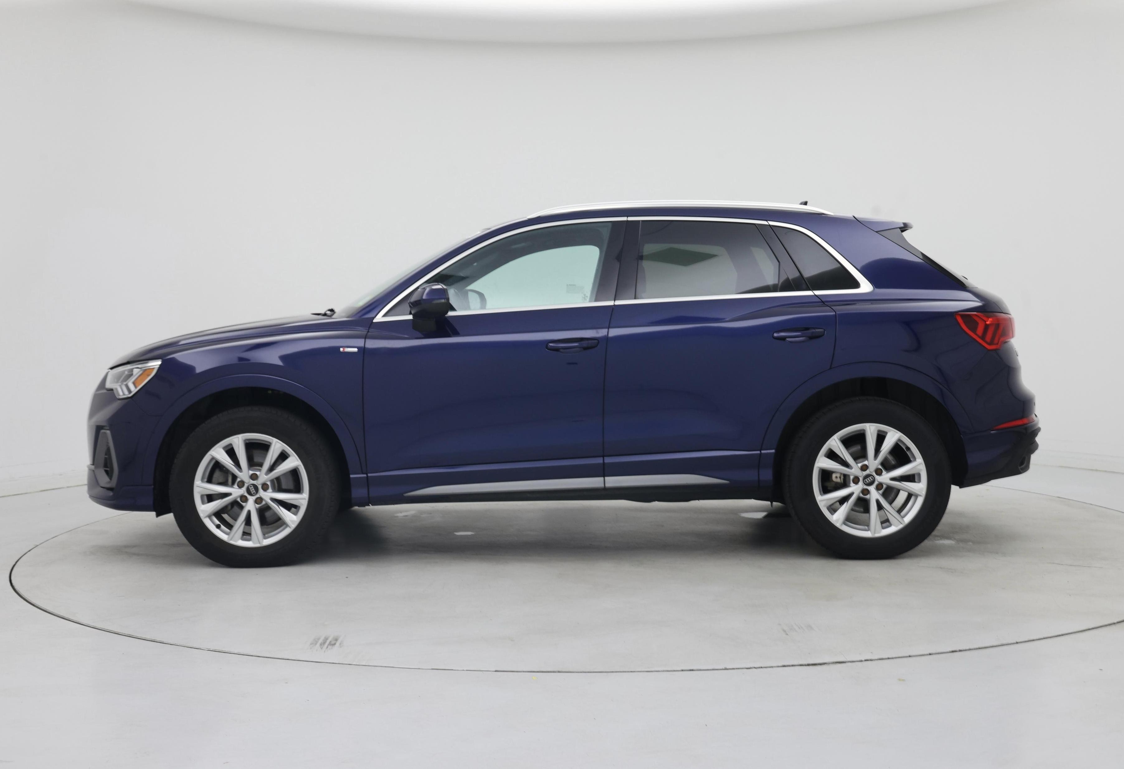 Thumbnail: 2024 Audi Q3 - 3