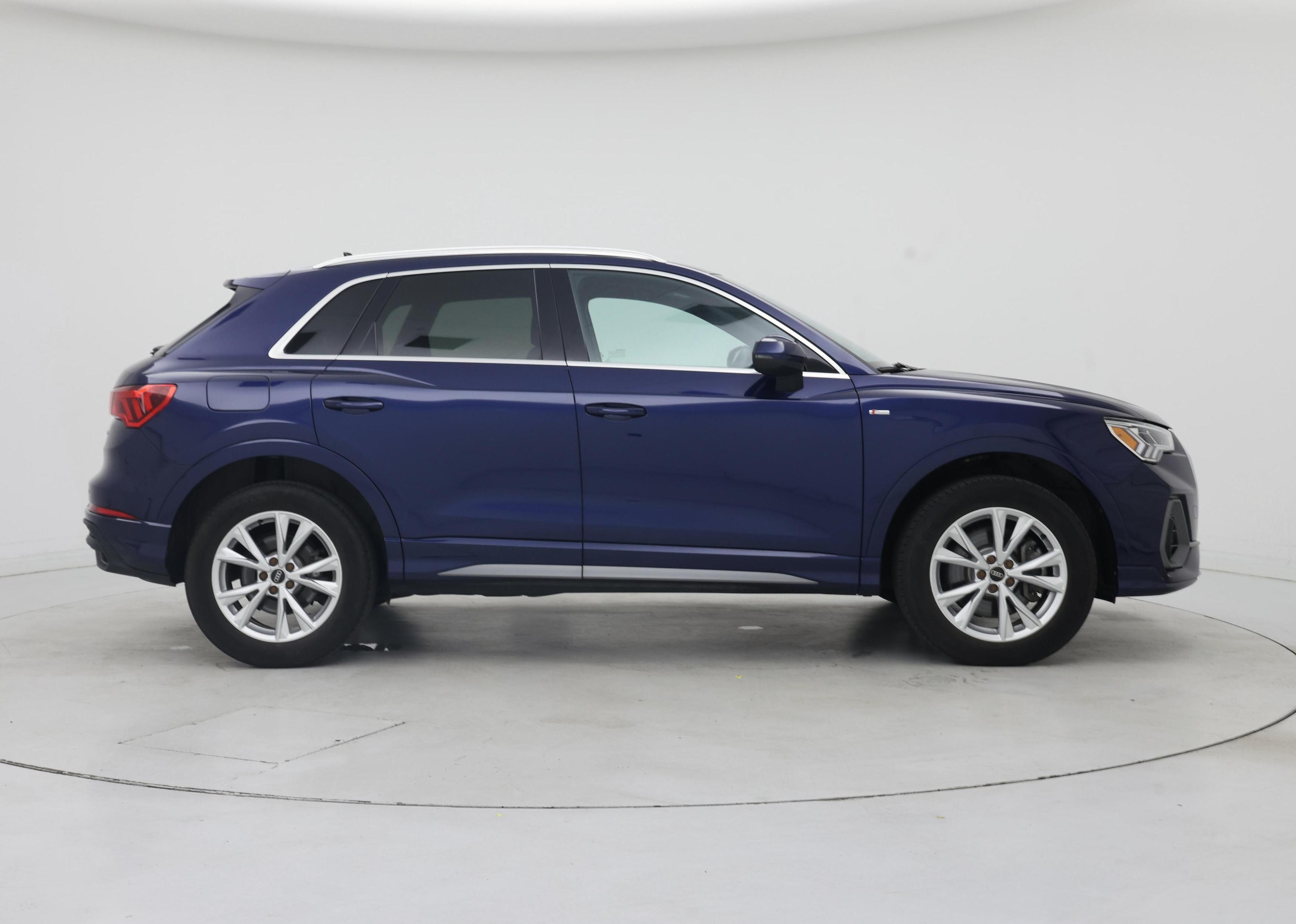 Thumbnail: 2024 Audi Q3 - 7