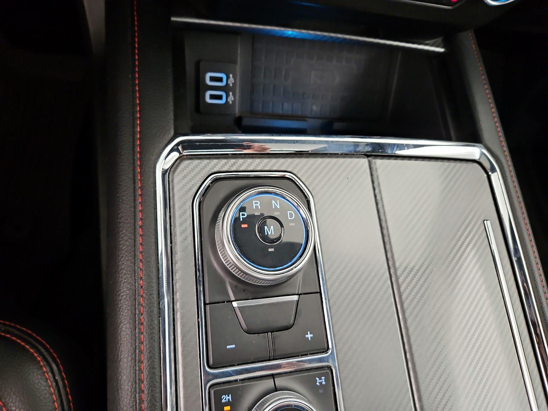 Thumbnail: 2019 Ford Expedition - 18