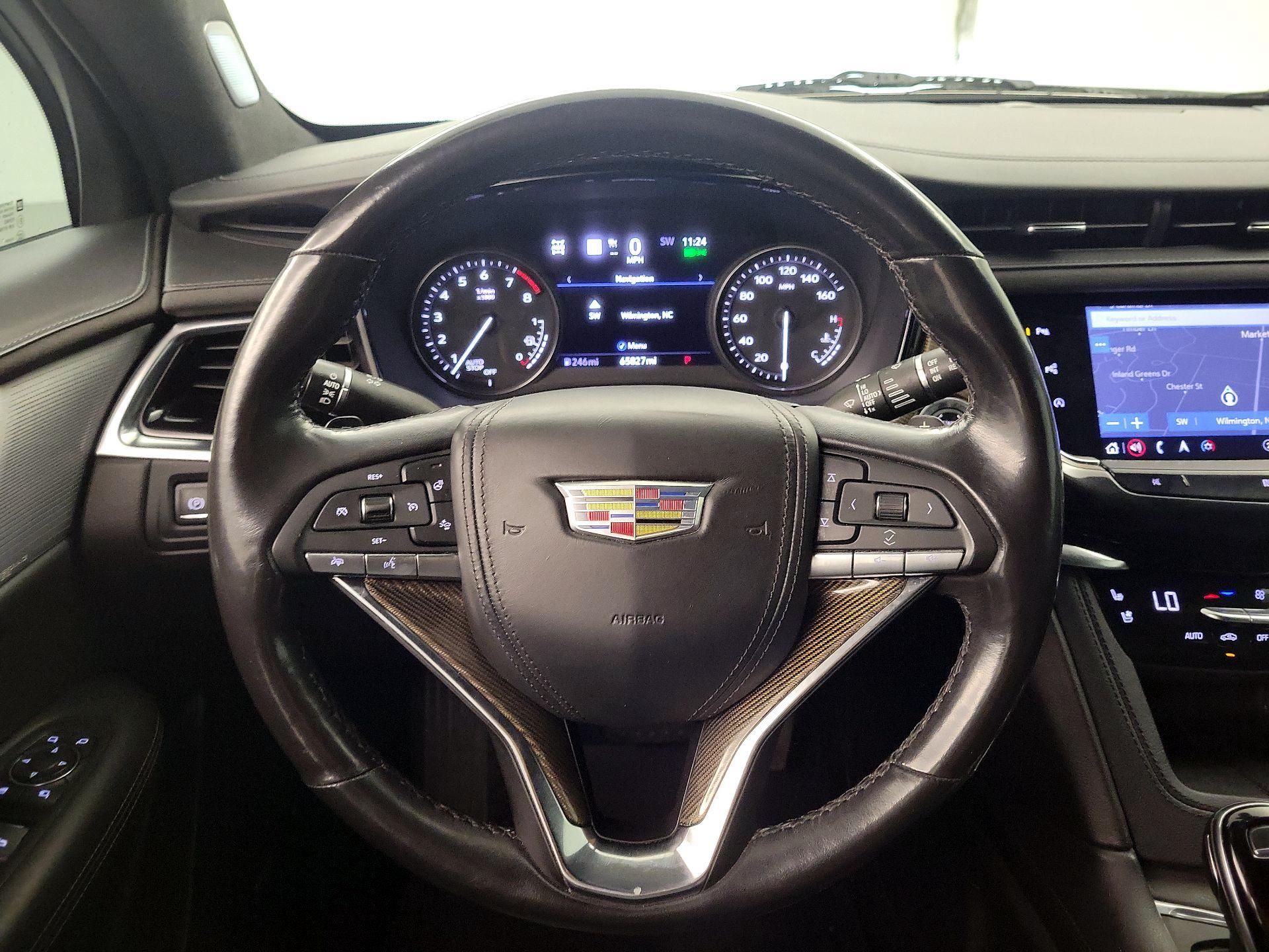 Thumbnail: 2021 Cadillac XT6 - 10