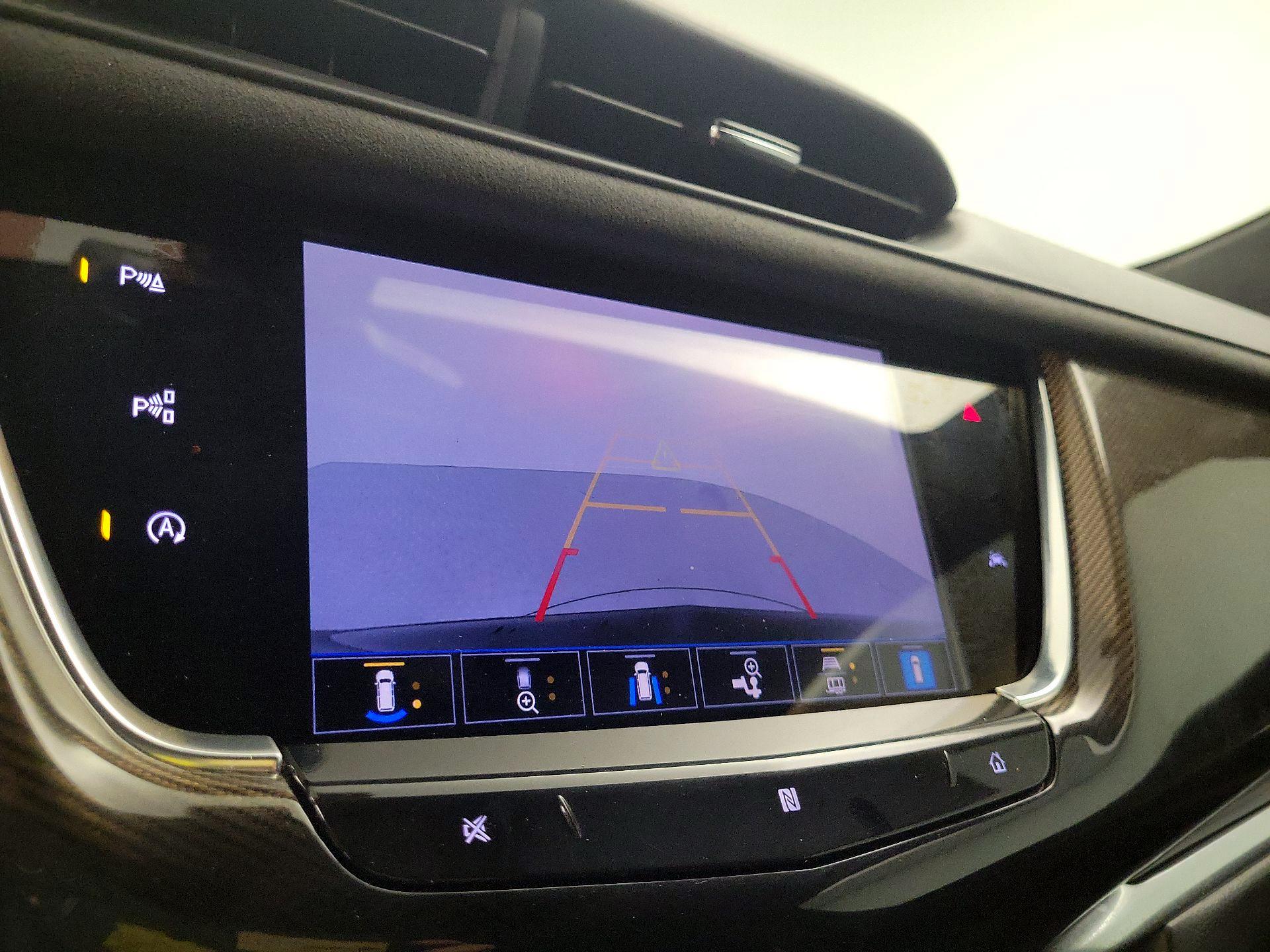 Thumbnail: 2021 Cadillac XT6 - 15