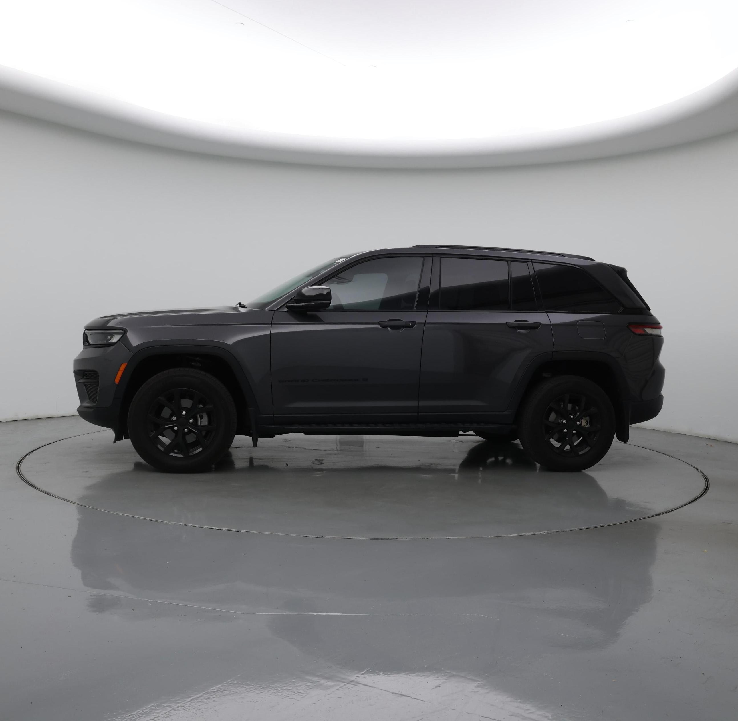 Thumbnail: 2024 Jeep Grand Cherokee - 3