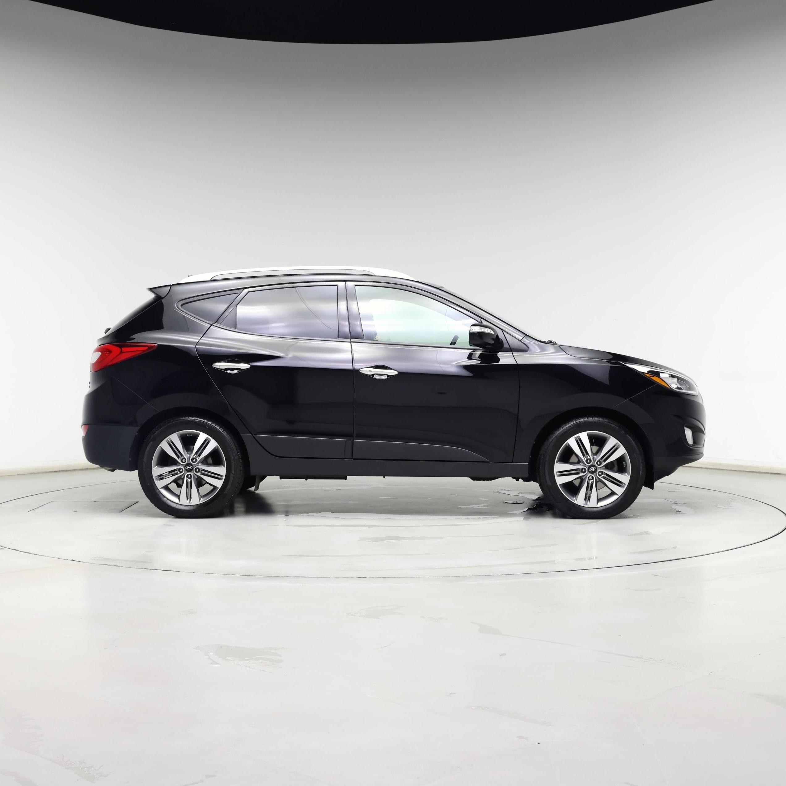 Thumbnail: 2015 Hyundai Tucson - 7