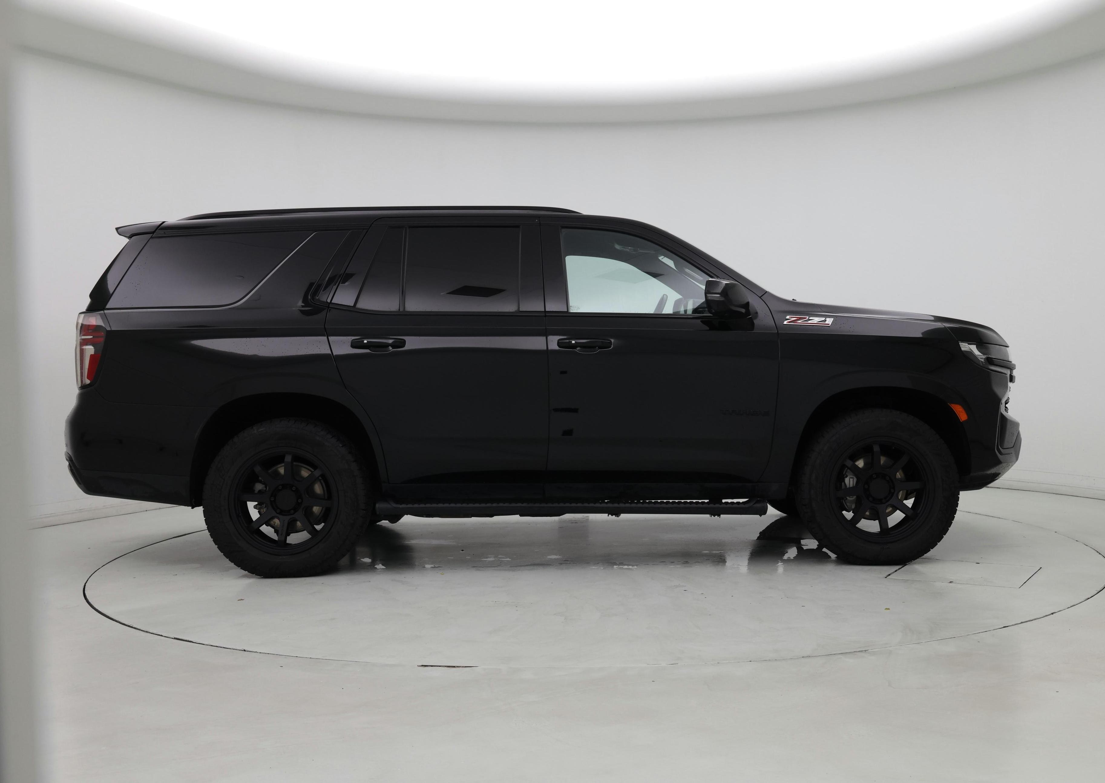 Thumbnail: 2023 Chevrolet Tahoe - 7