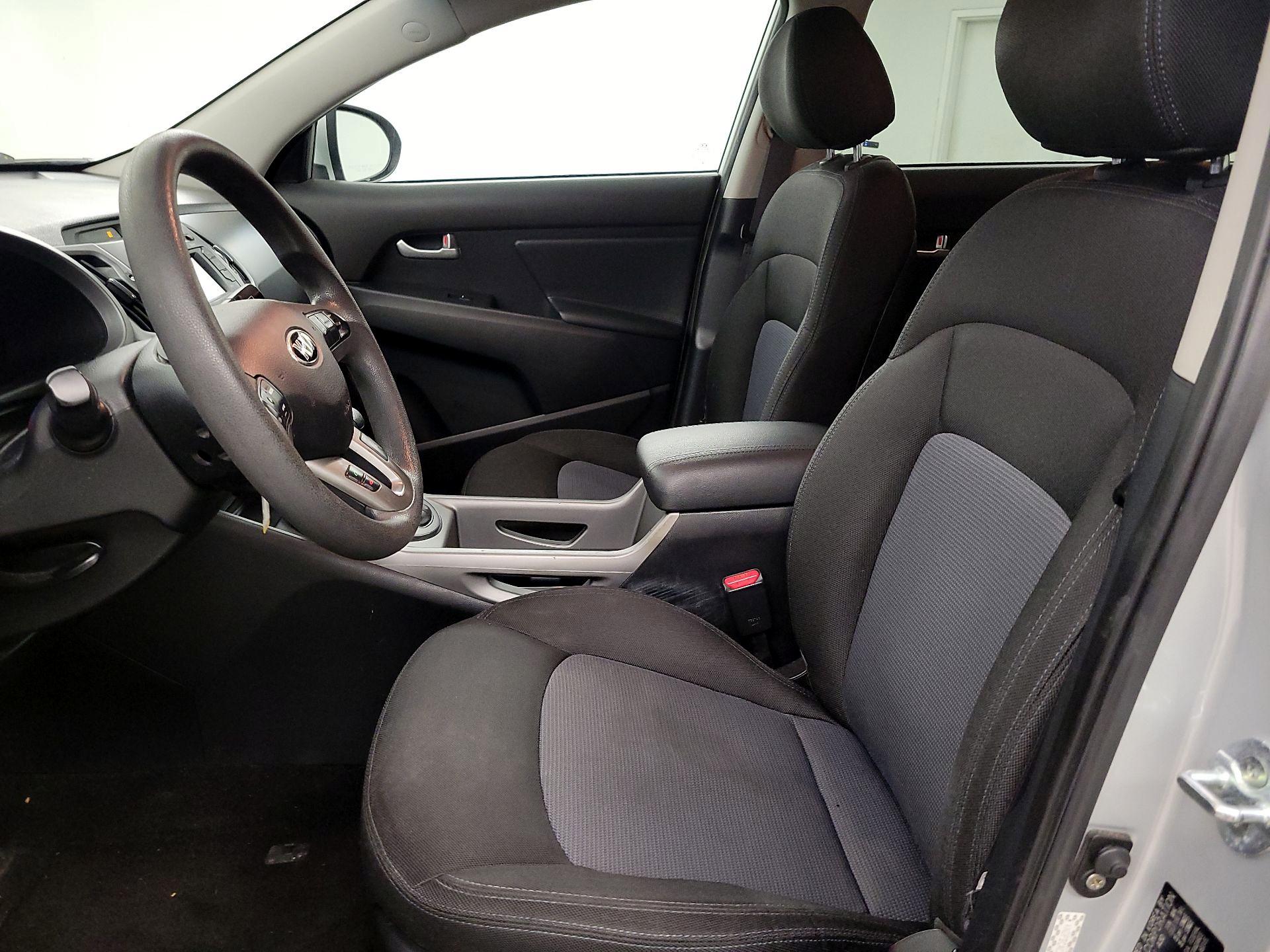 Thumbnail: 2016 Kia Sportage - 11
