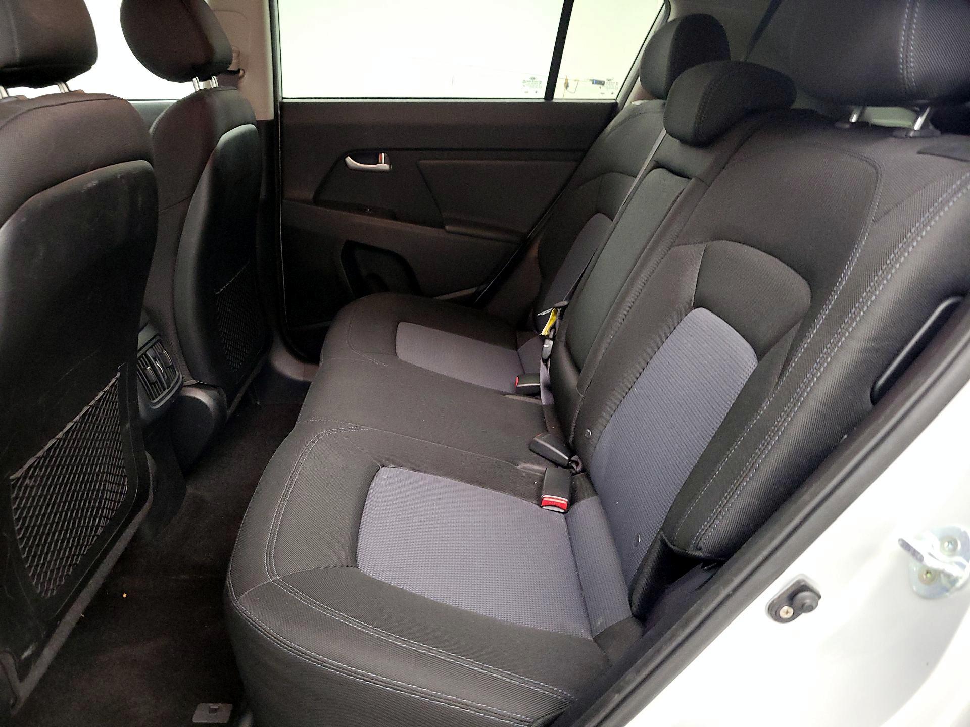 Thumbnail: 2016 Kia Sportage - 19