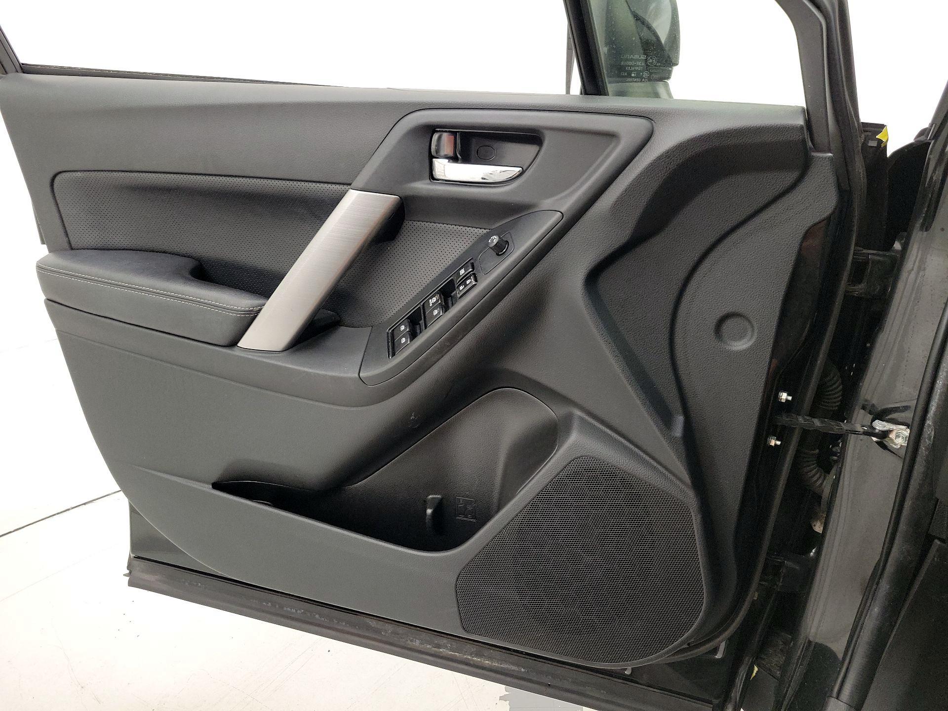 Thumbnail: 2015 Subaru Forester - 12
