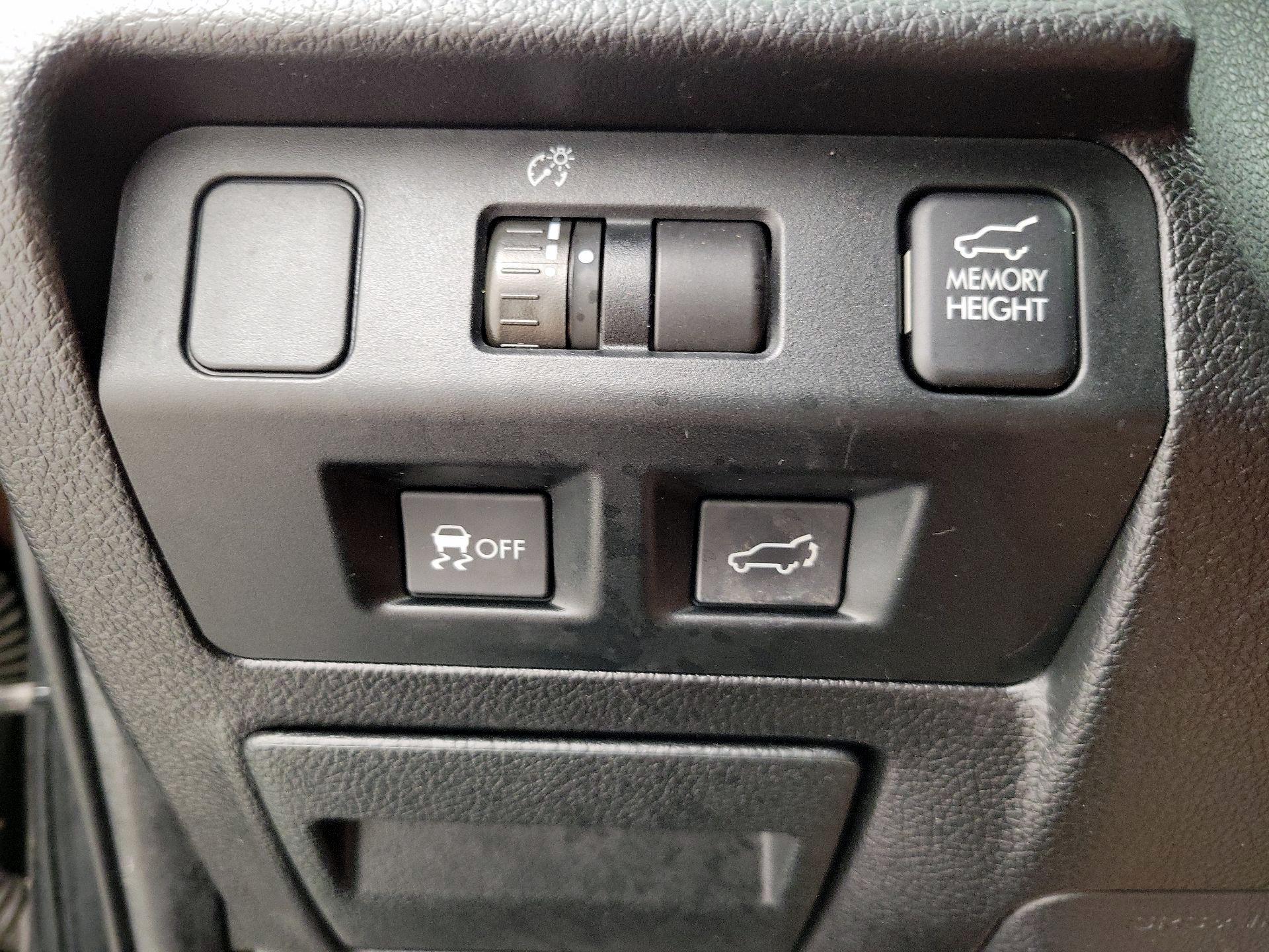 Thumbnail: 2015 Subaru Forester - 13