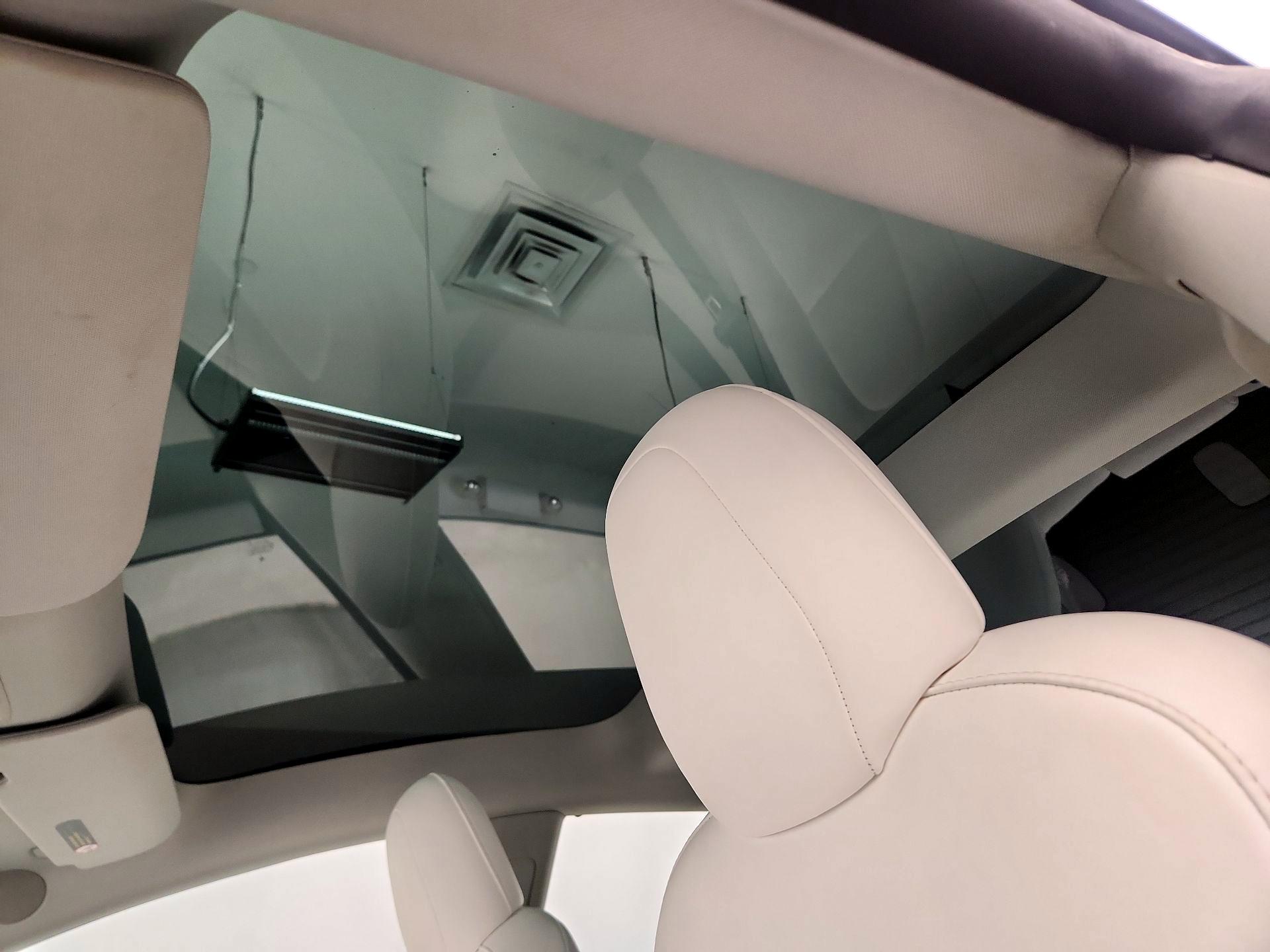 Thumbnail: 2021 Tesla Model 3 - 18