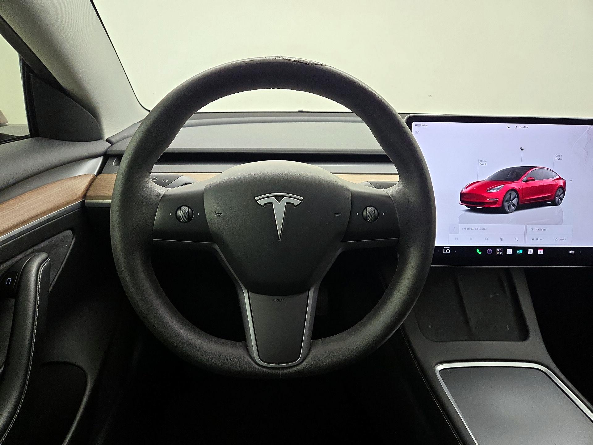 Thumbnail: 2023 Tesla Model 3 - 10