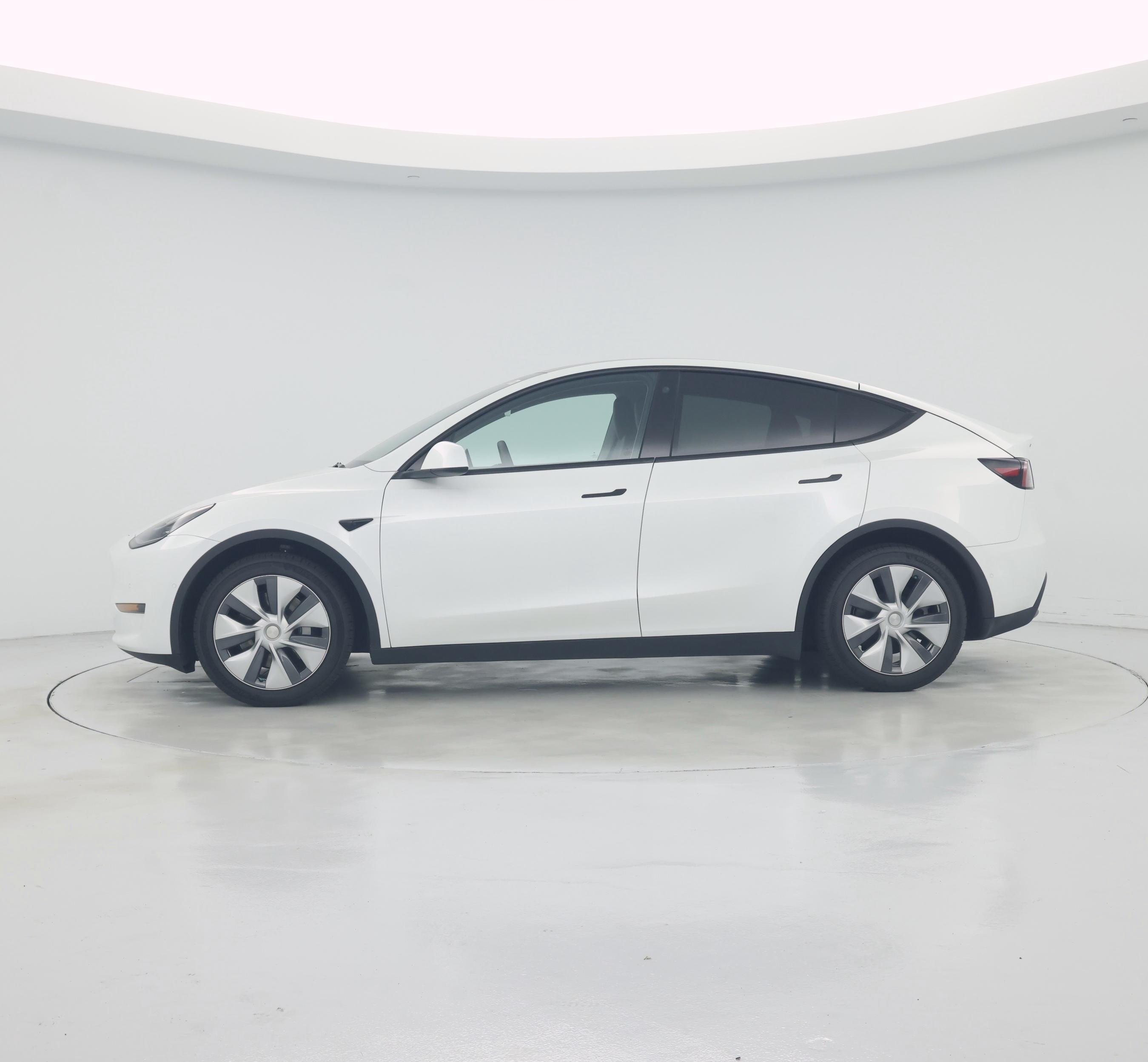 Thumbnail: 2022 Tesla Model Y - 3