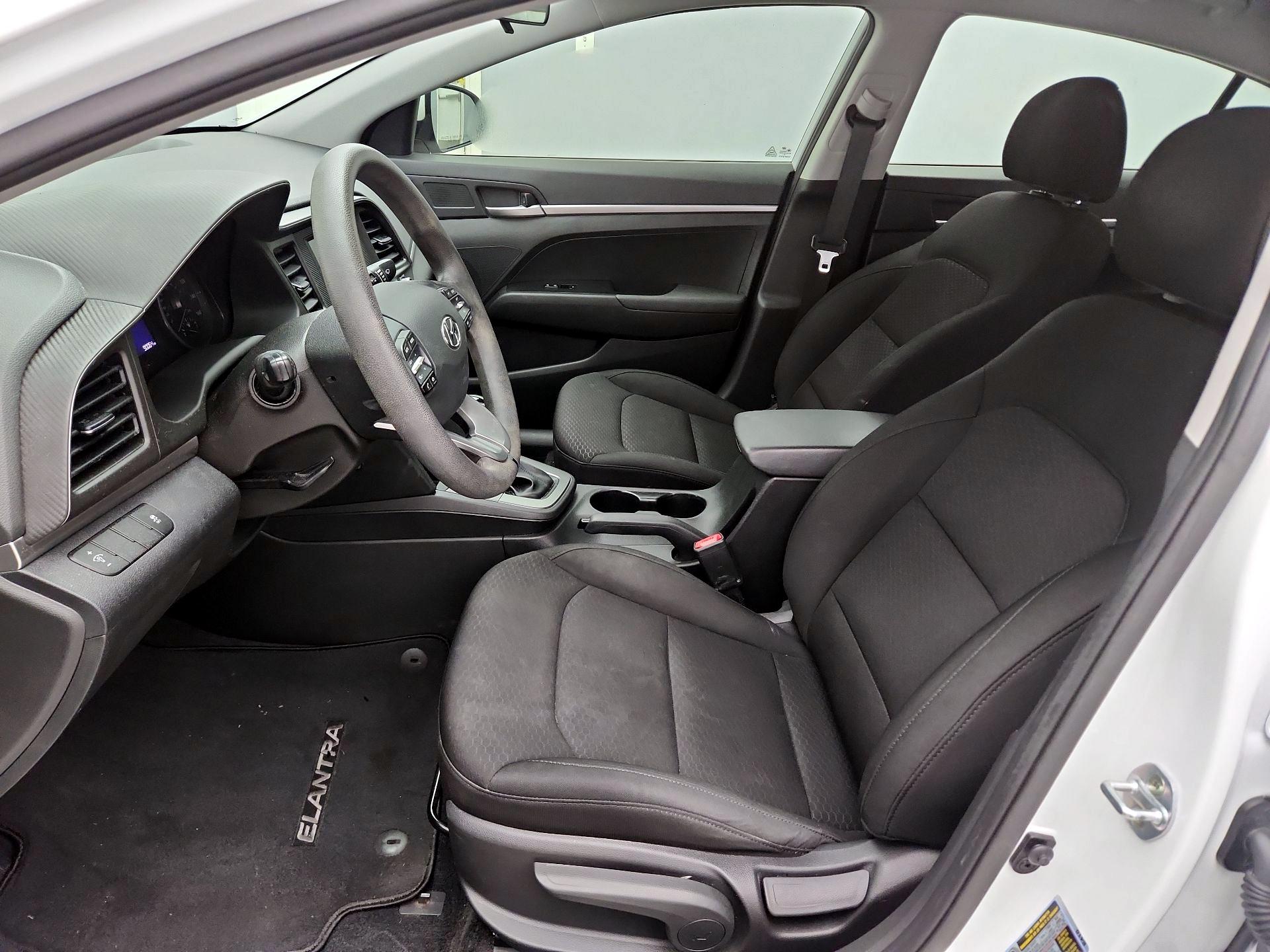 Thumbnail: 2019 Hyundai Elantra - 11