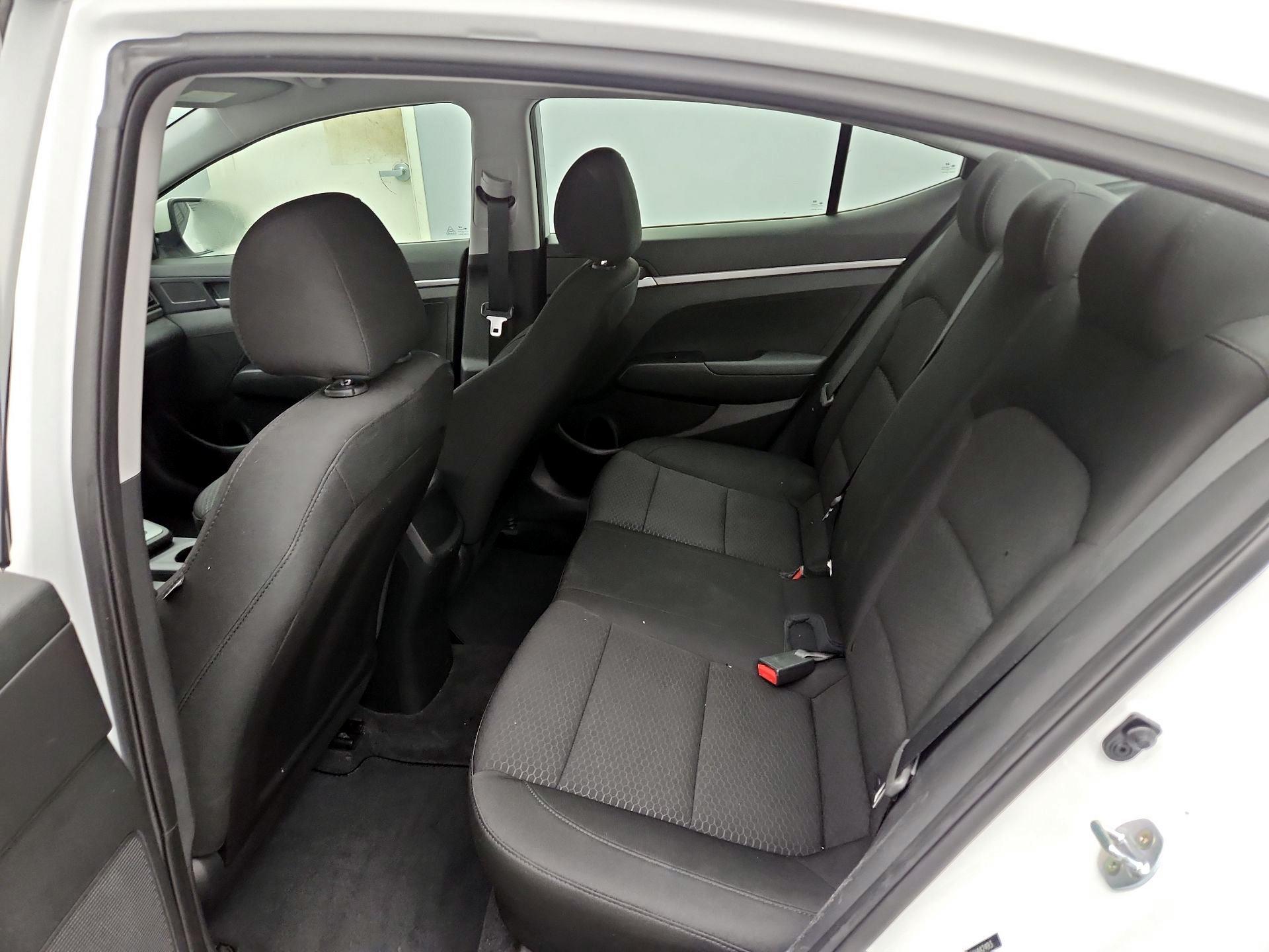 Thumbnail: 2019 Hyundai Elantra - 19