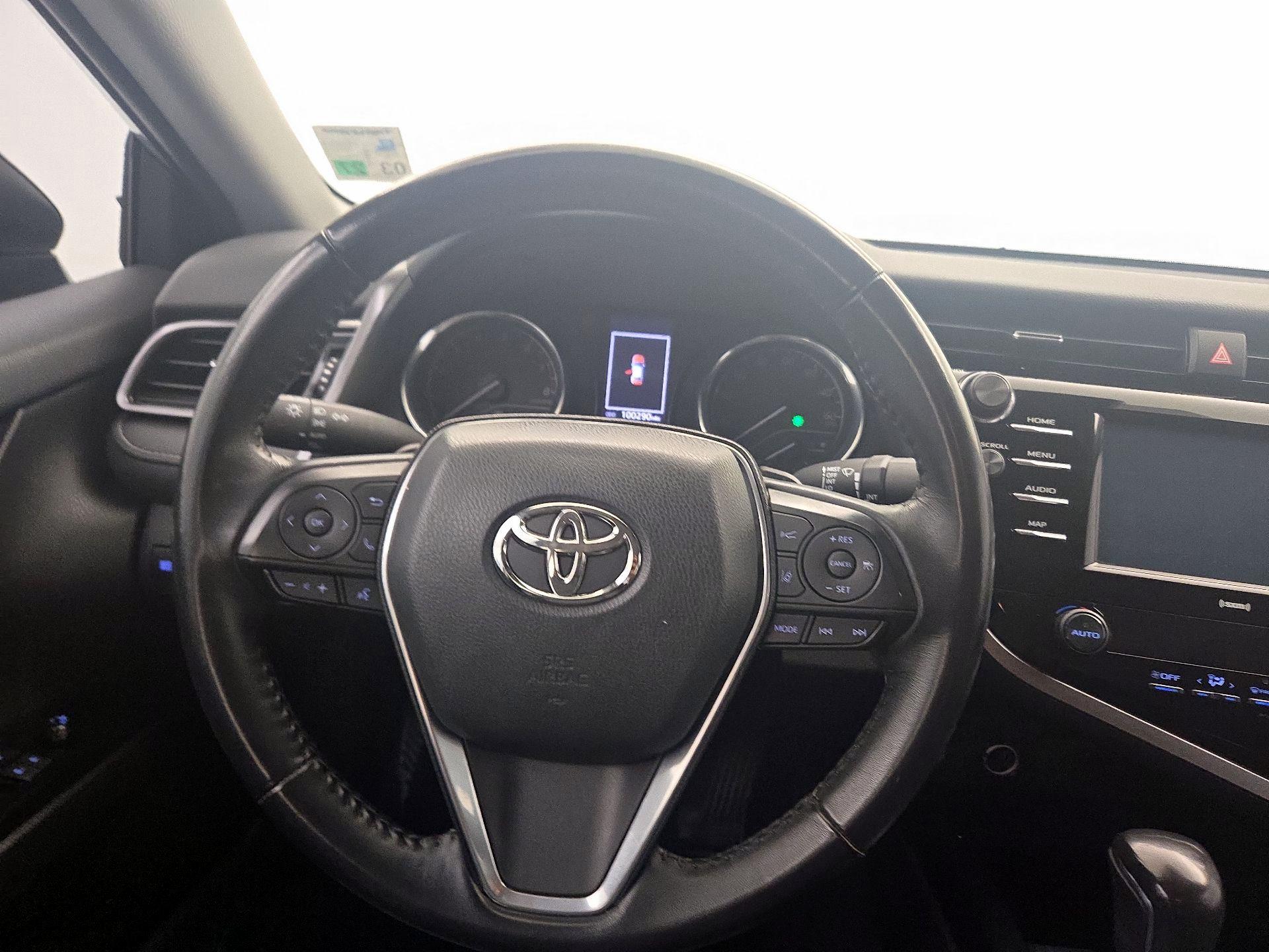 Thumbnail: 2020 Toyota Camry - 10