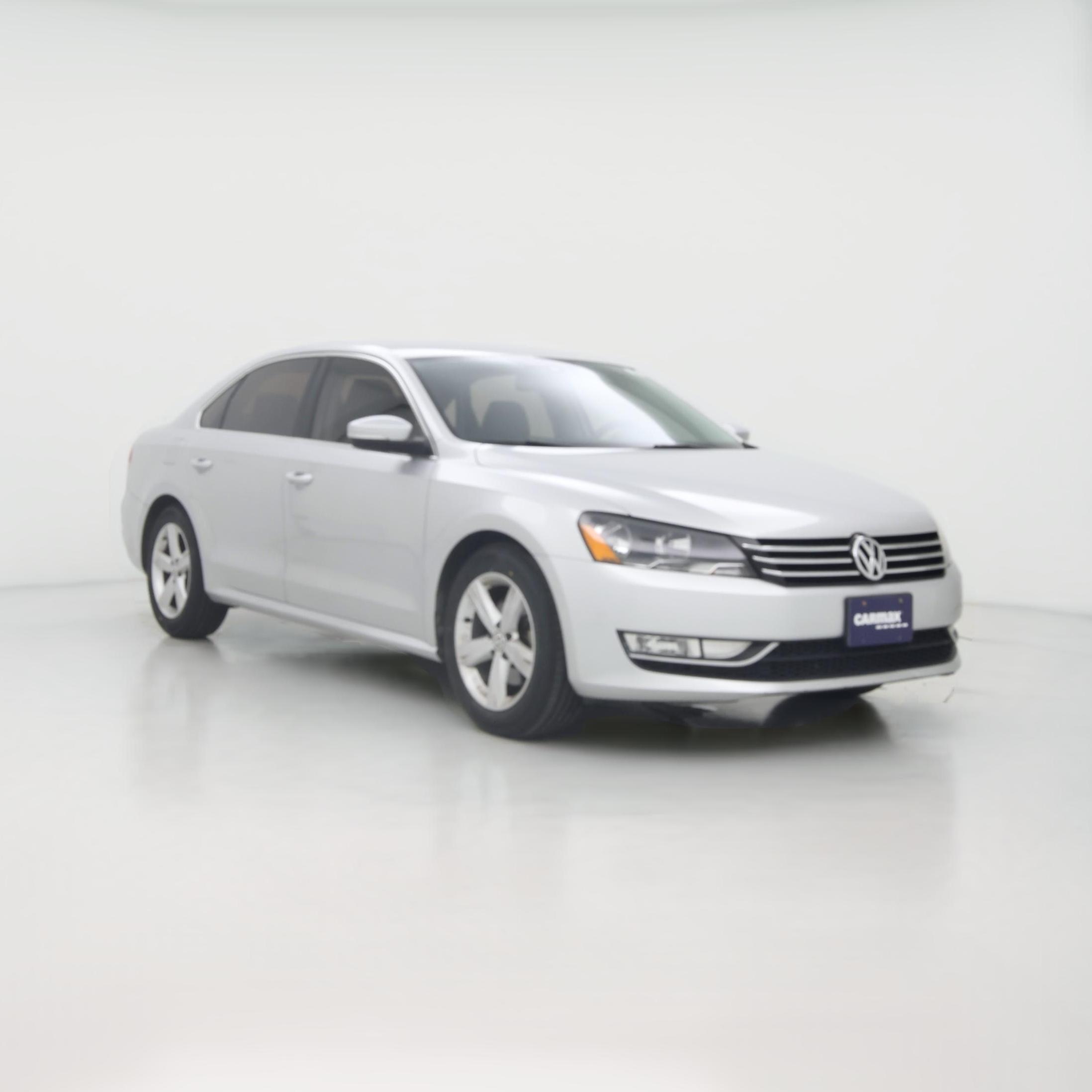 Thumbnail: 2015 Volkswagen Passat - 1