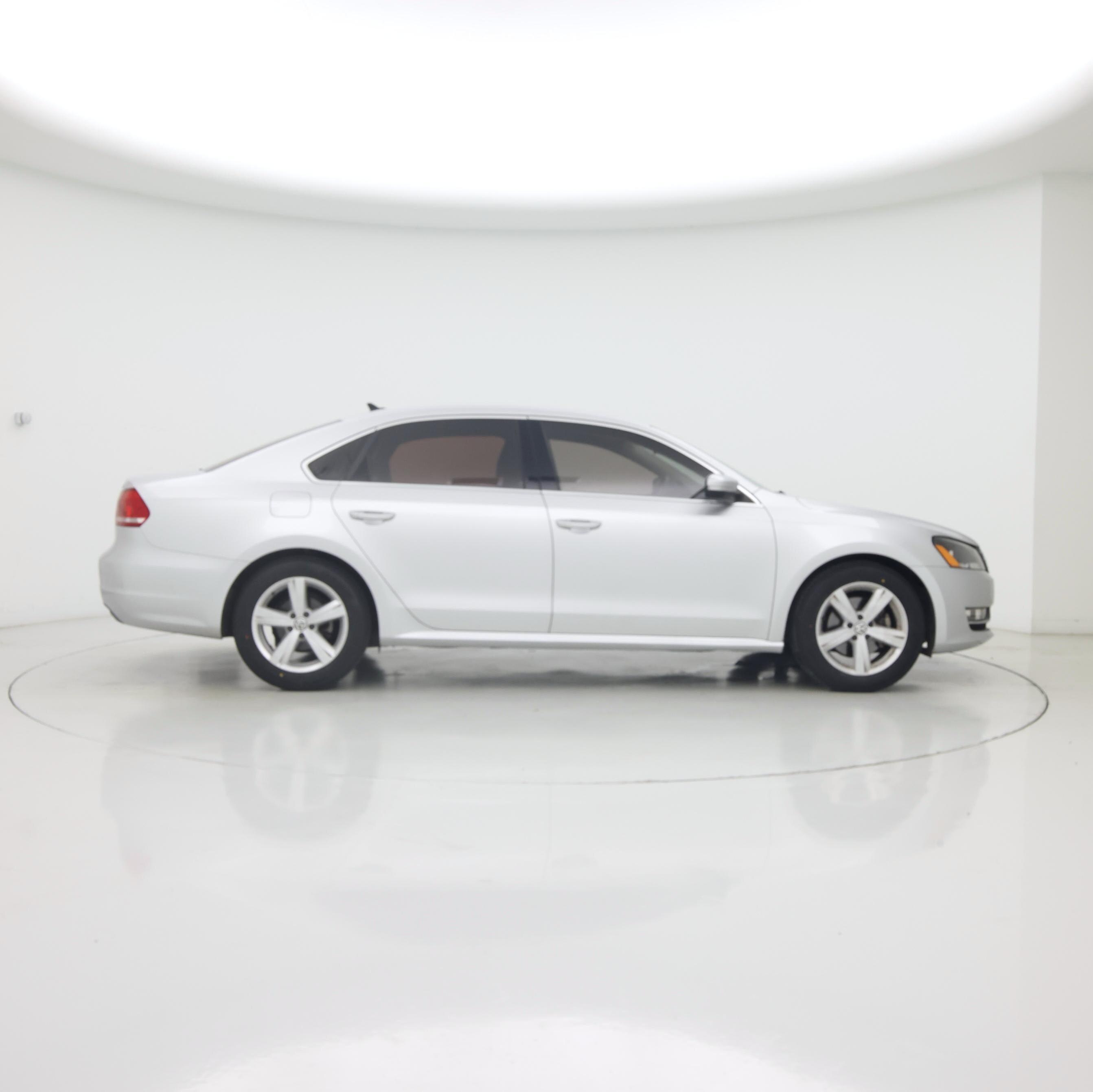 Thumbnail: 2015 Volkswagen Passat - 7