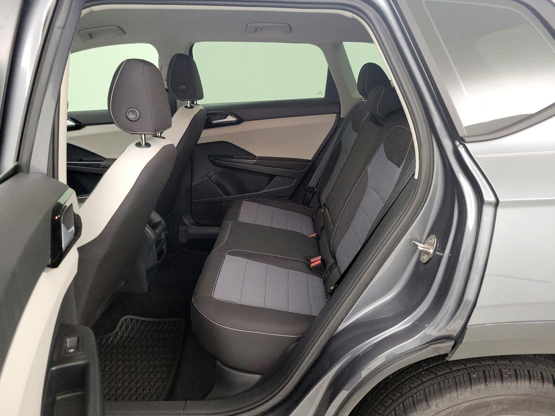 Thumbnail: 2025 Volkswagen Taos - 19