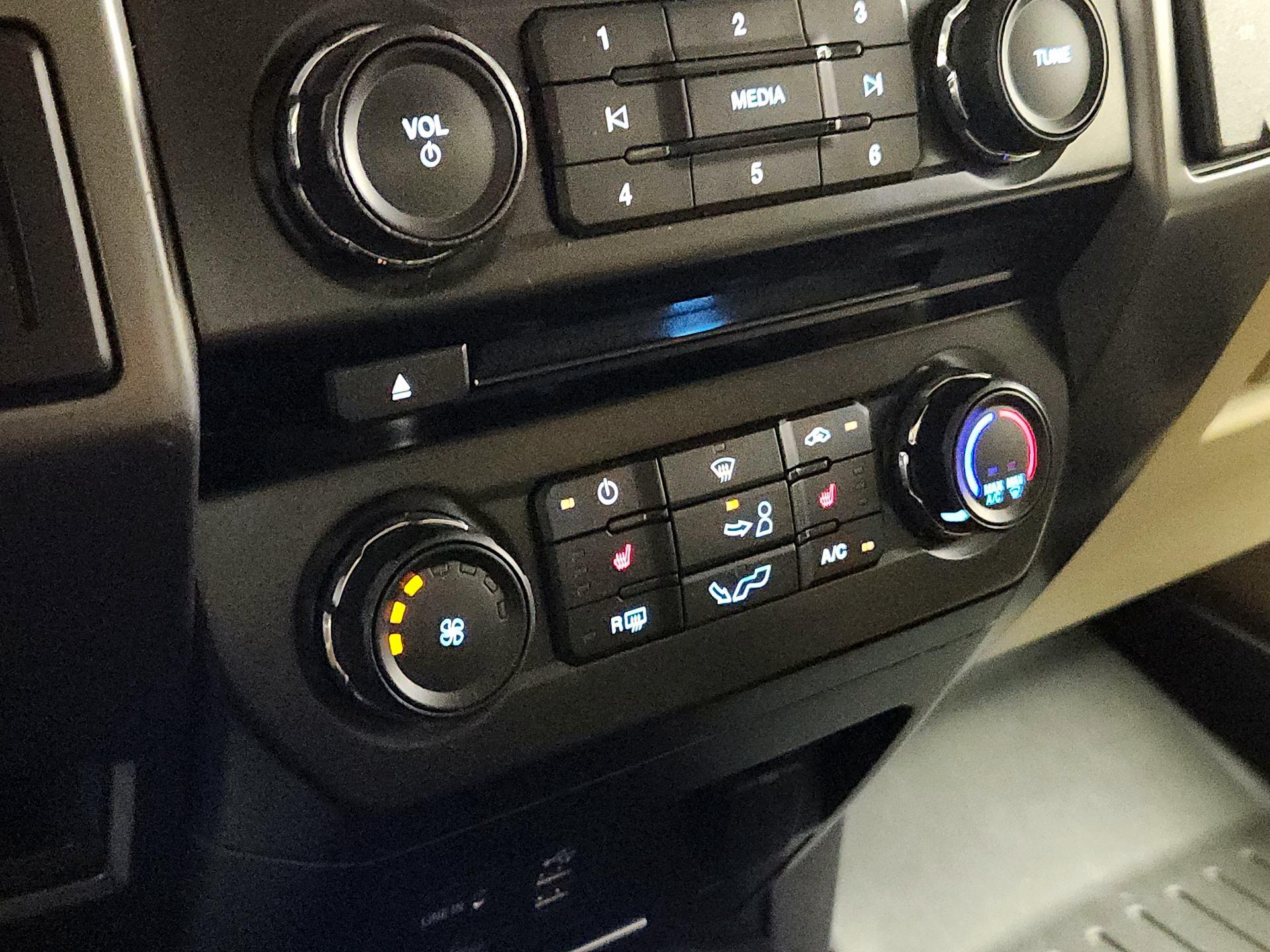 Thumbnail: 2015 Ford F-150 - 16