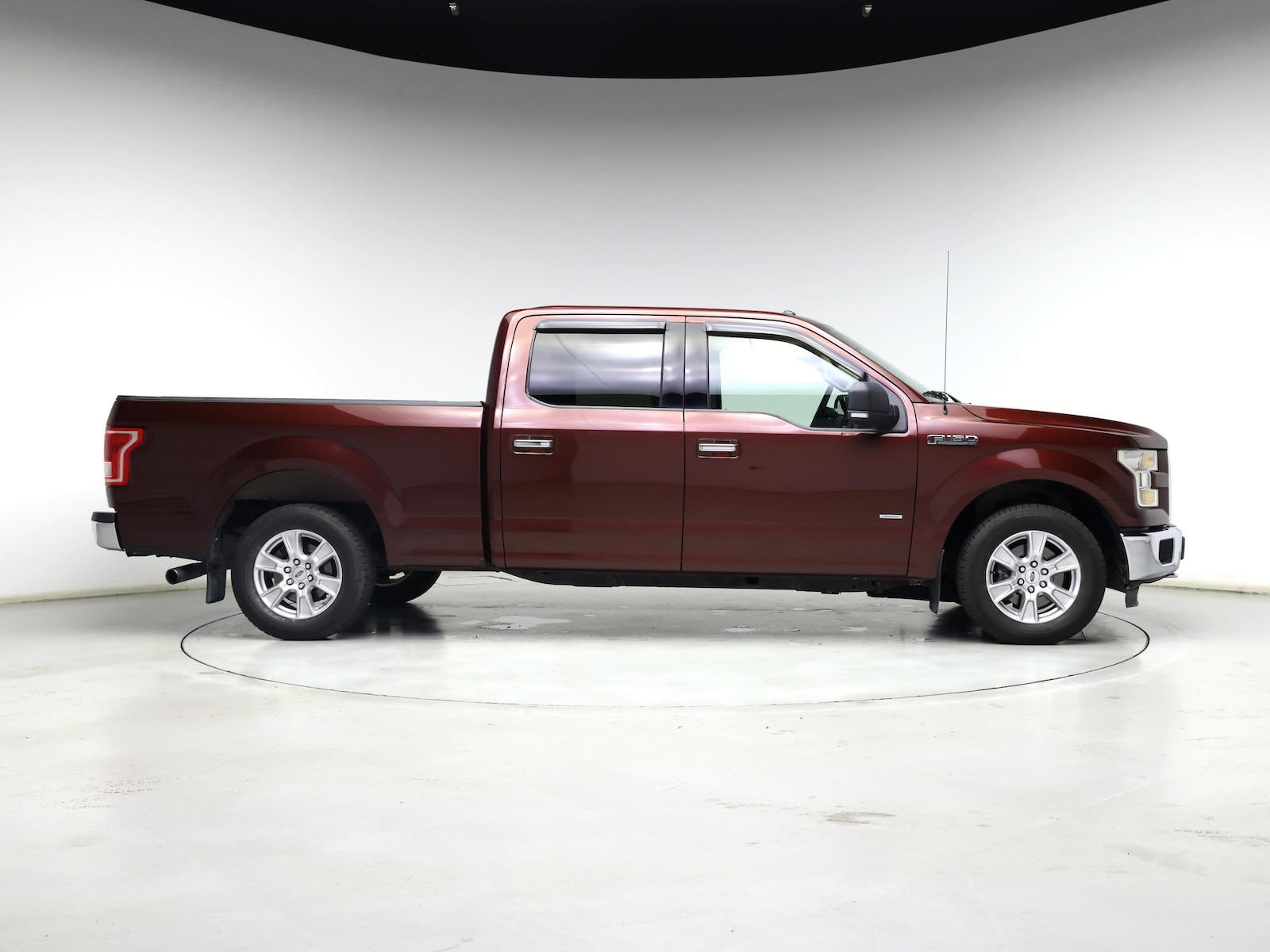 2015 Ford F-150 XLT - Photo 8