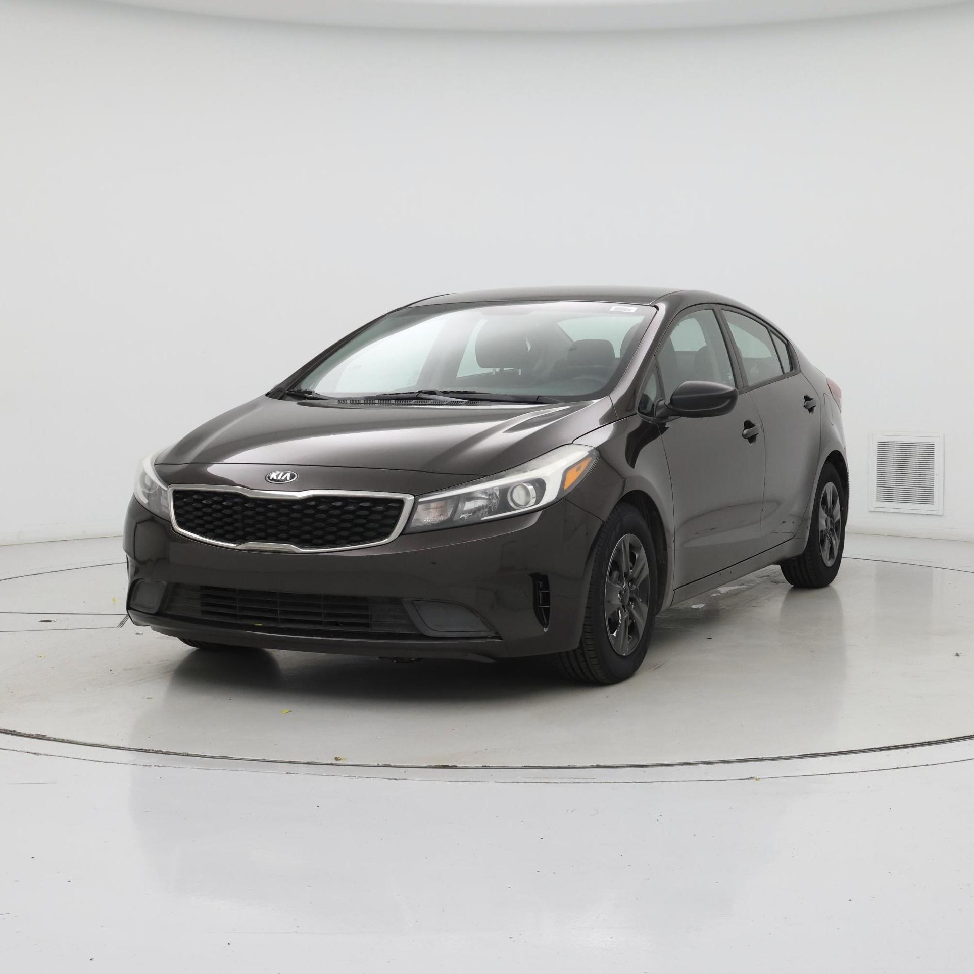 Thumbnail: 2017 Kia Forte - 4