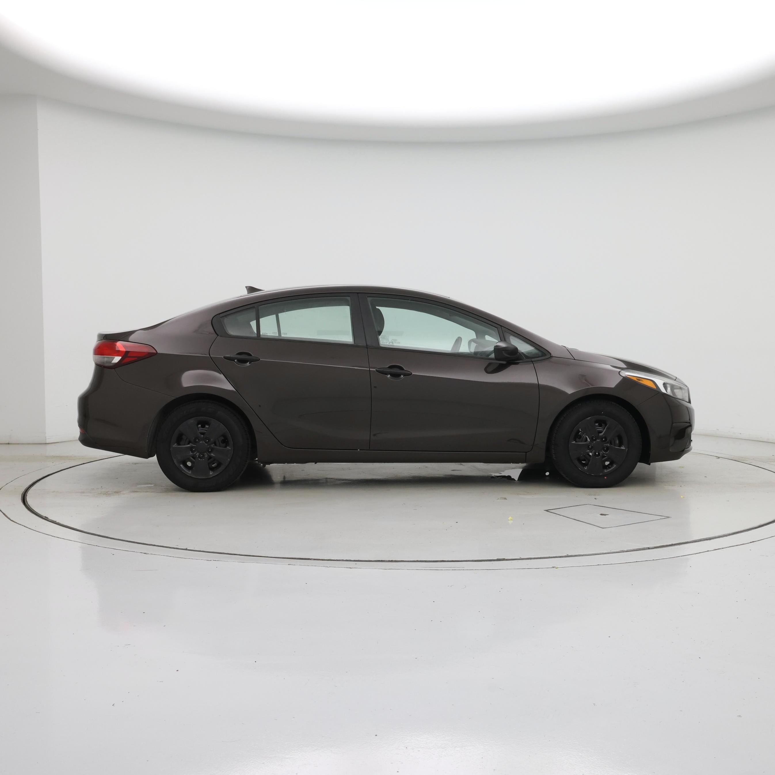 Thumbnail: 2017 Kia Forte - 7
