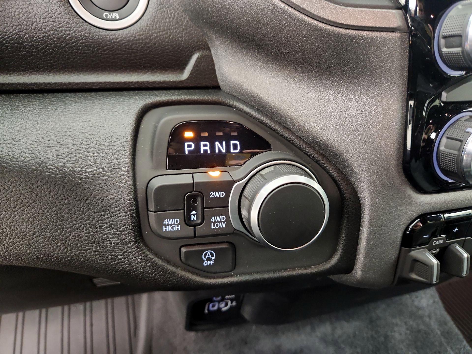 Thumbnail: 2025 RAM 1500 - 17