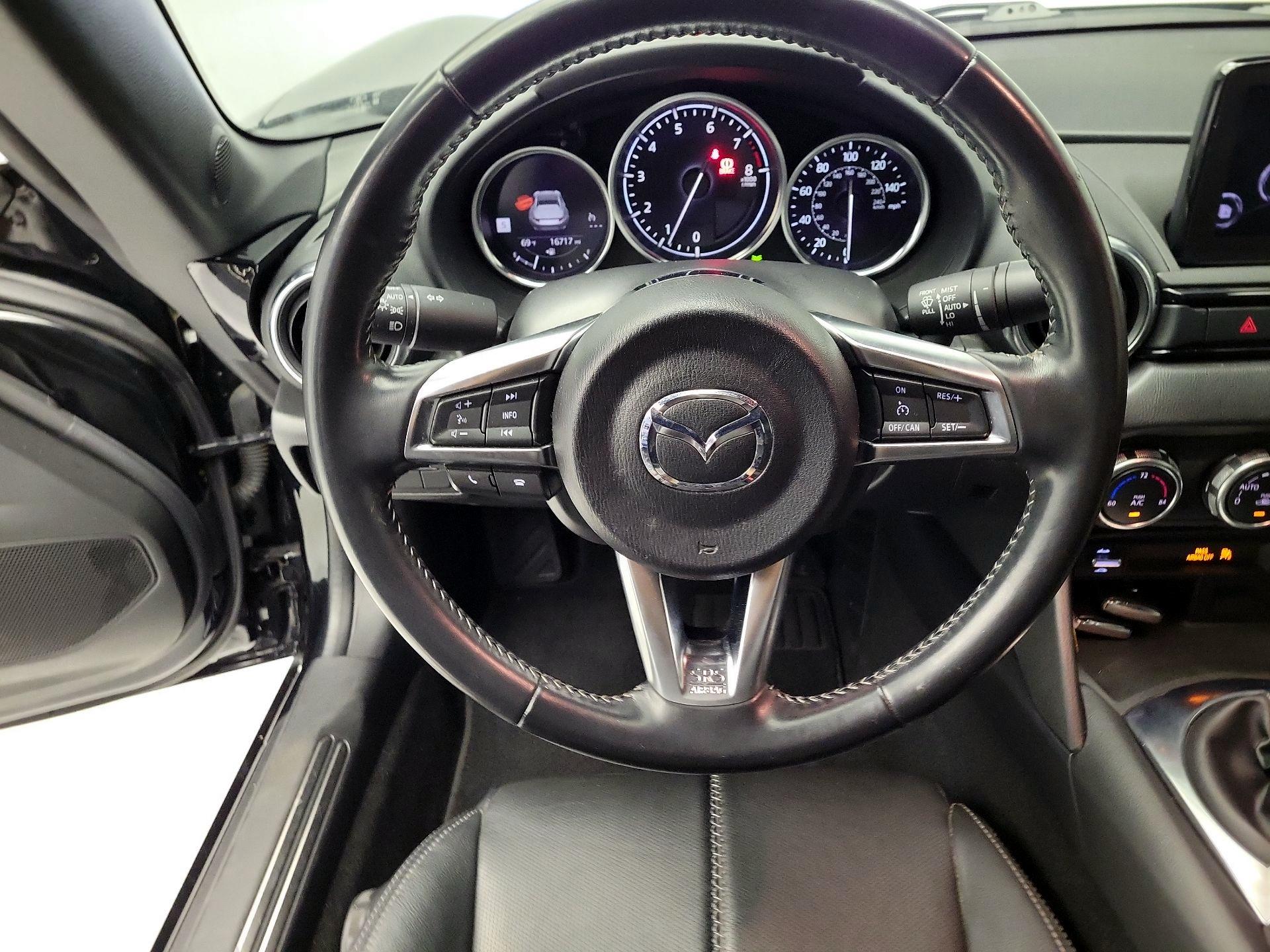 Thumbnail: 2020 Mazda MX-5 Miata - 10