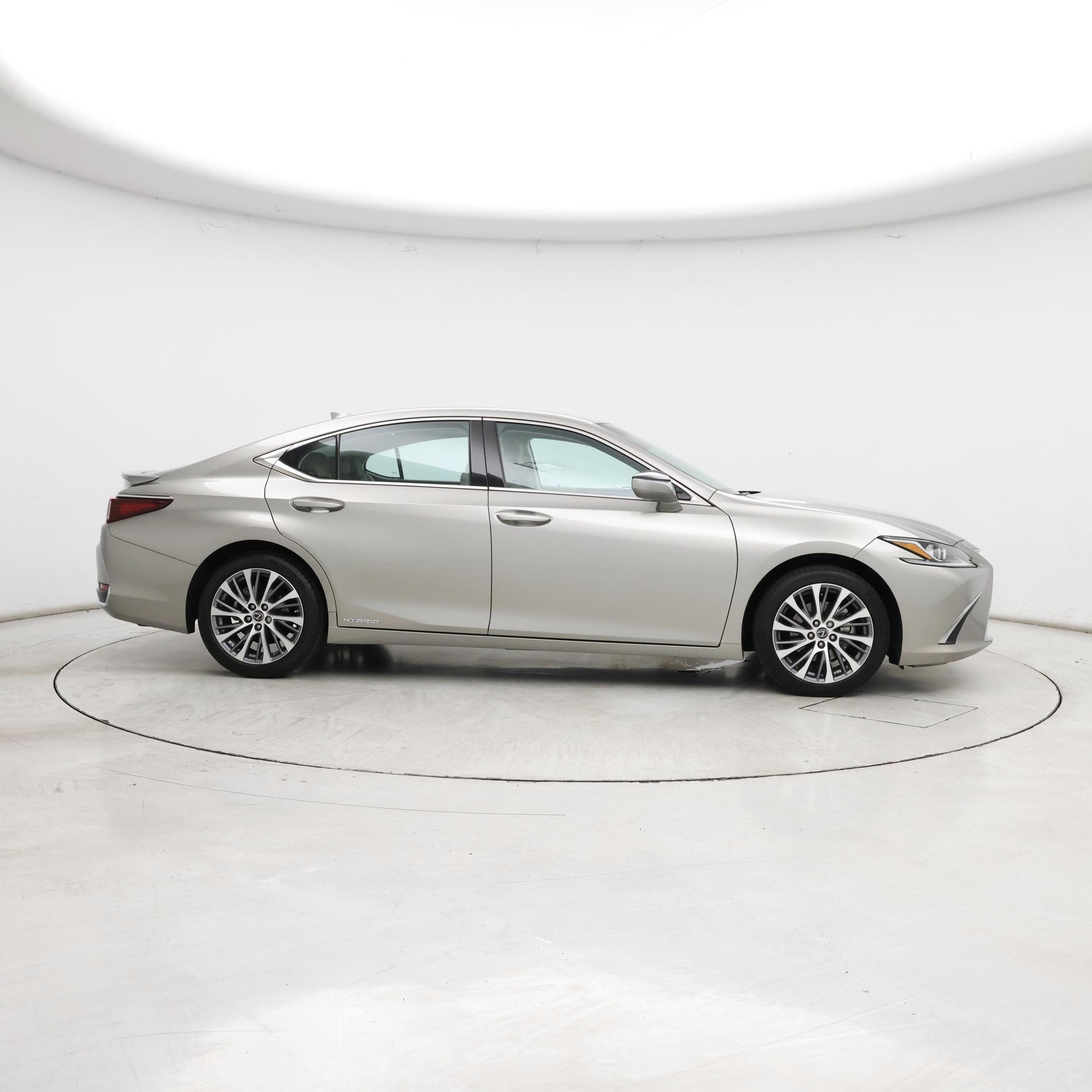 Thumbnail: 2021 Lexus ES - 7