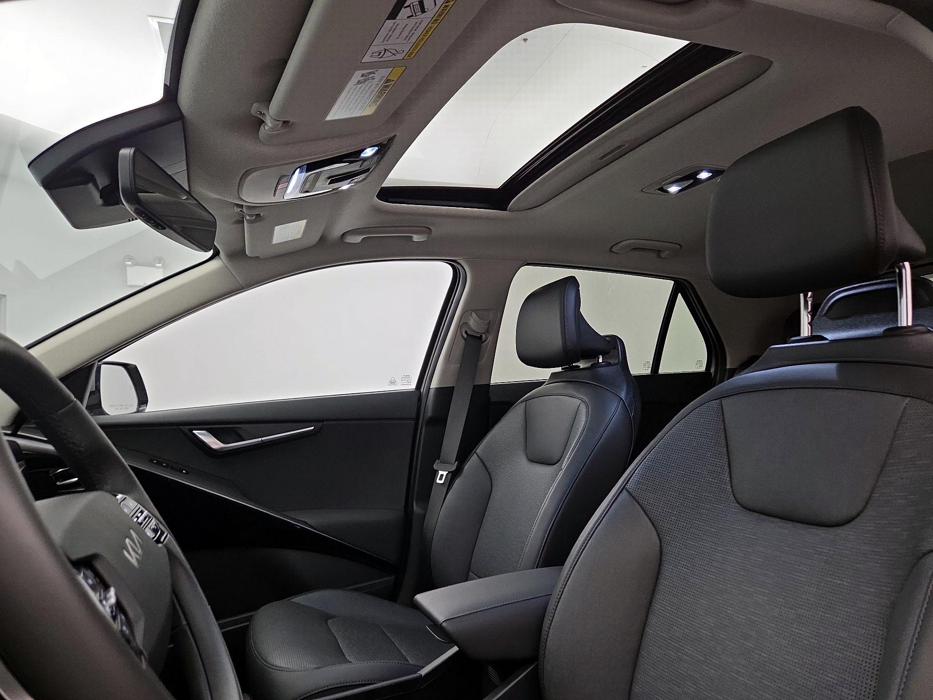 Thumbnail: 2025 Kia Niro - 20