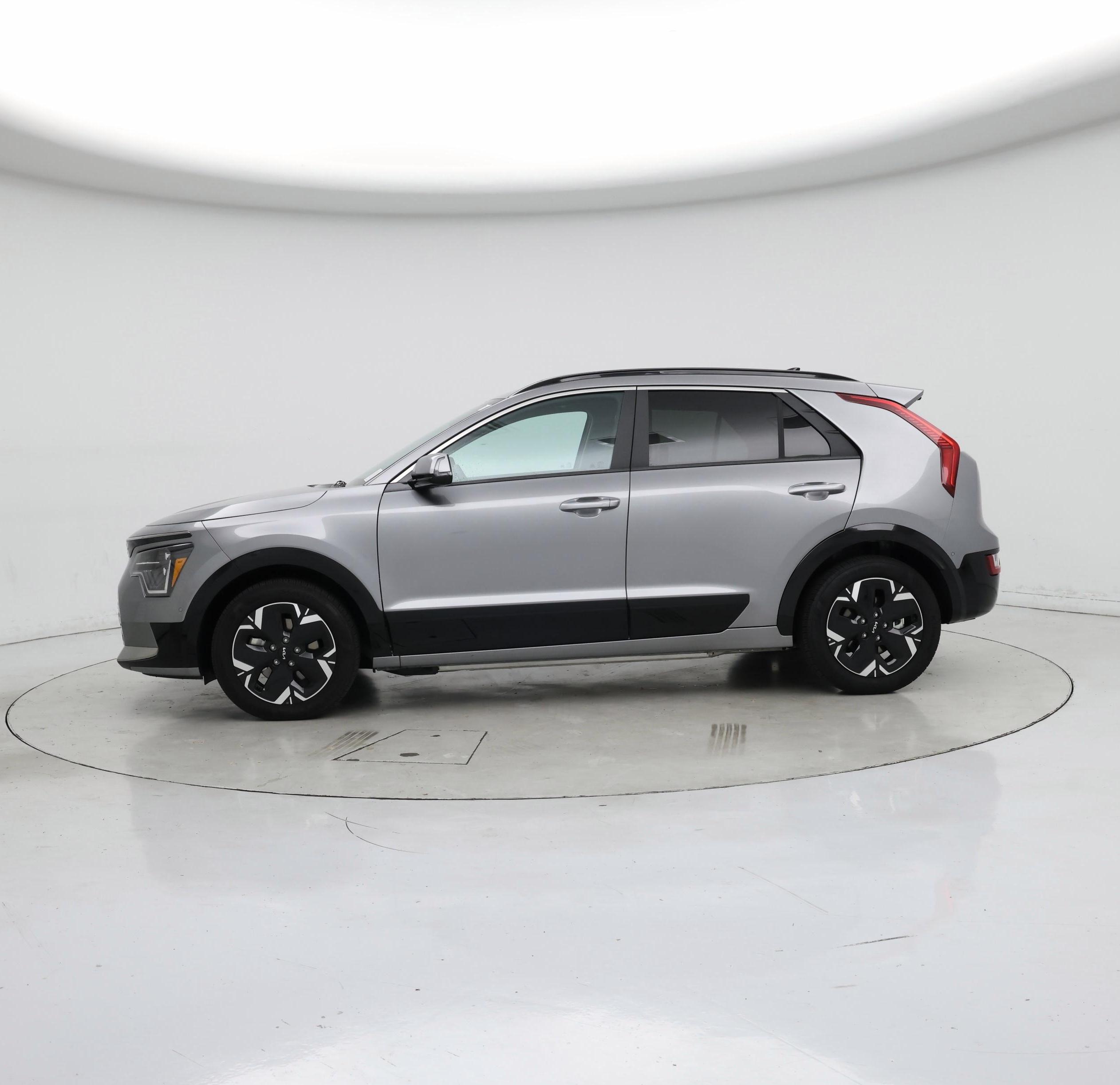 Thumbnail: 2025 Kia Niro - 3