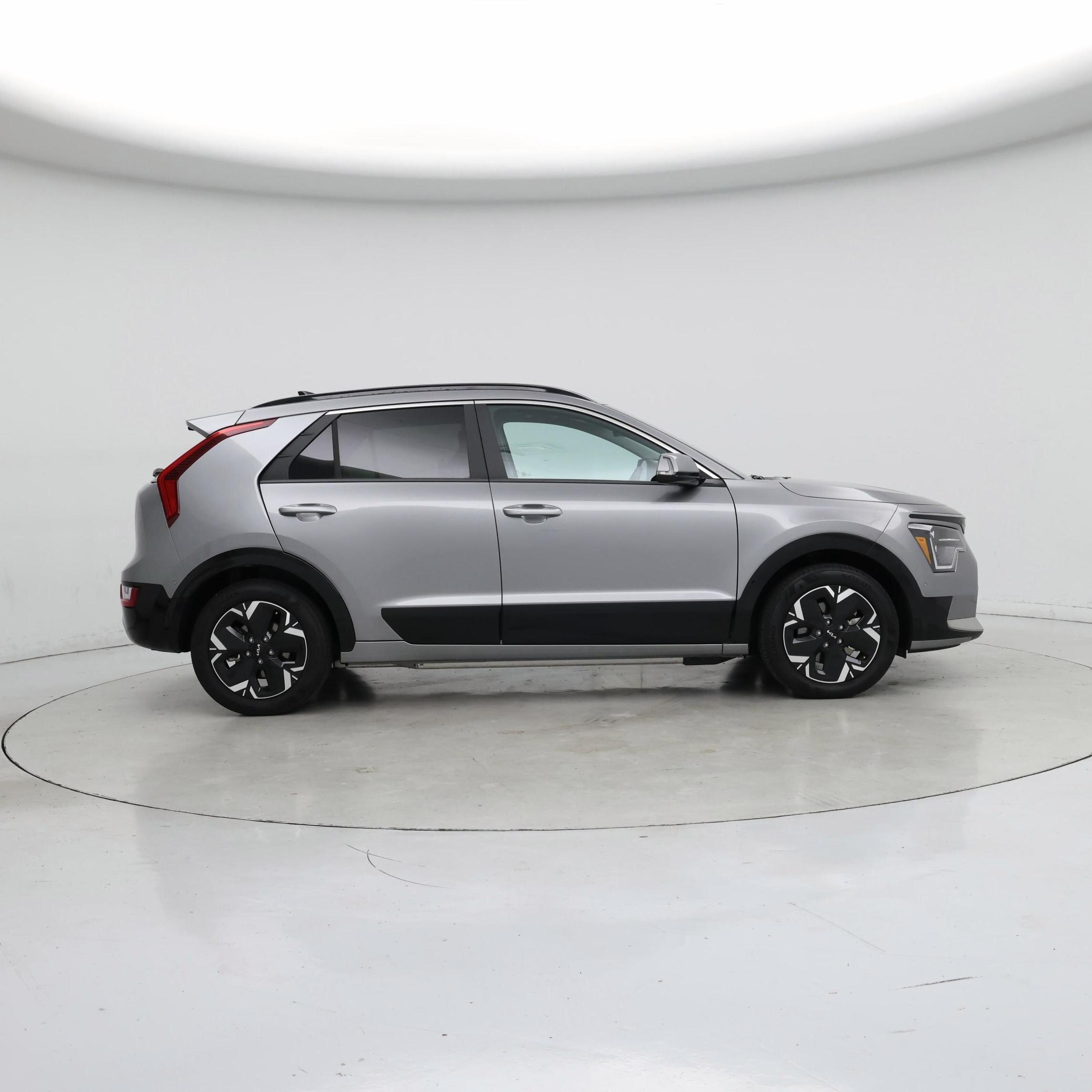 Thumbnail: 2025 Kia Niro - 7