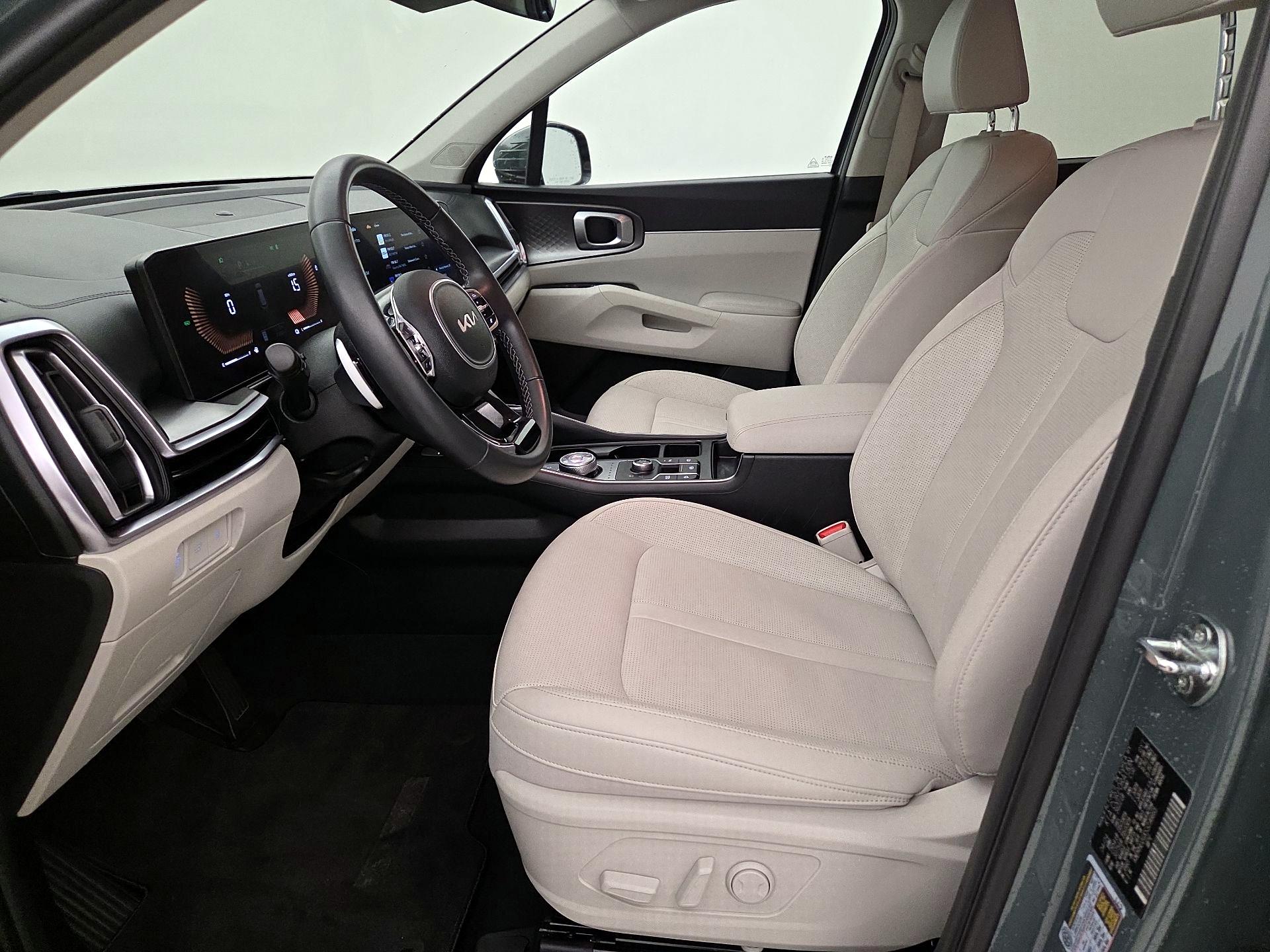Thumbnail: 2025 Kia Sorento - 11