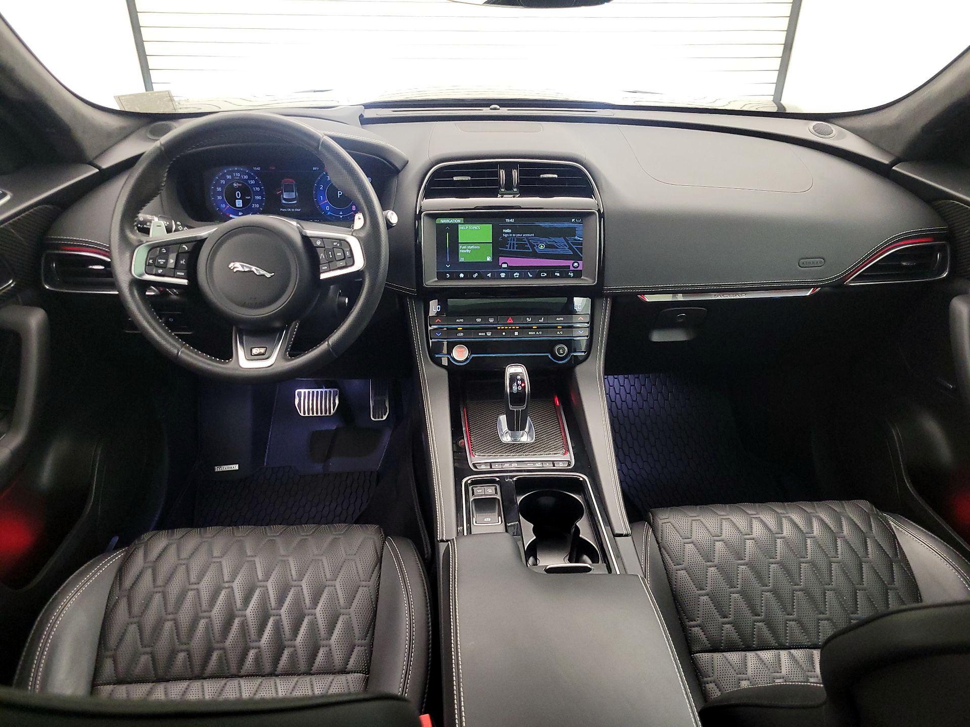 Thumbnail: 2020 Jaguar F-Pace - 9