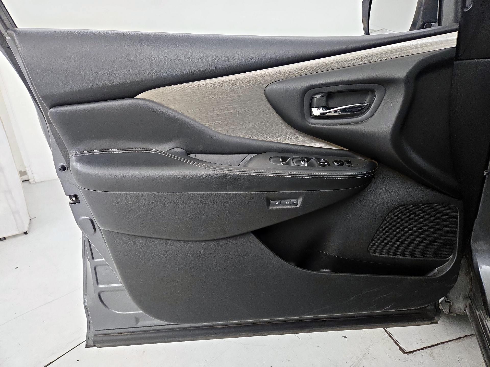 Thumbnail: 2016 Nissan Murano - 12