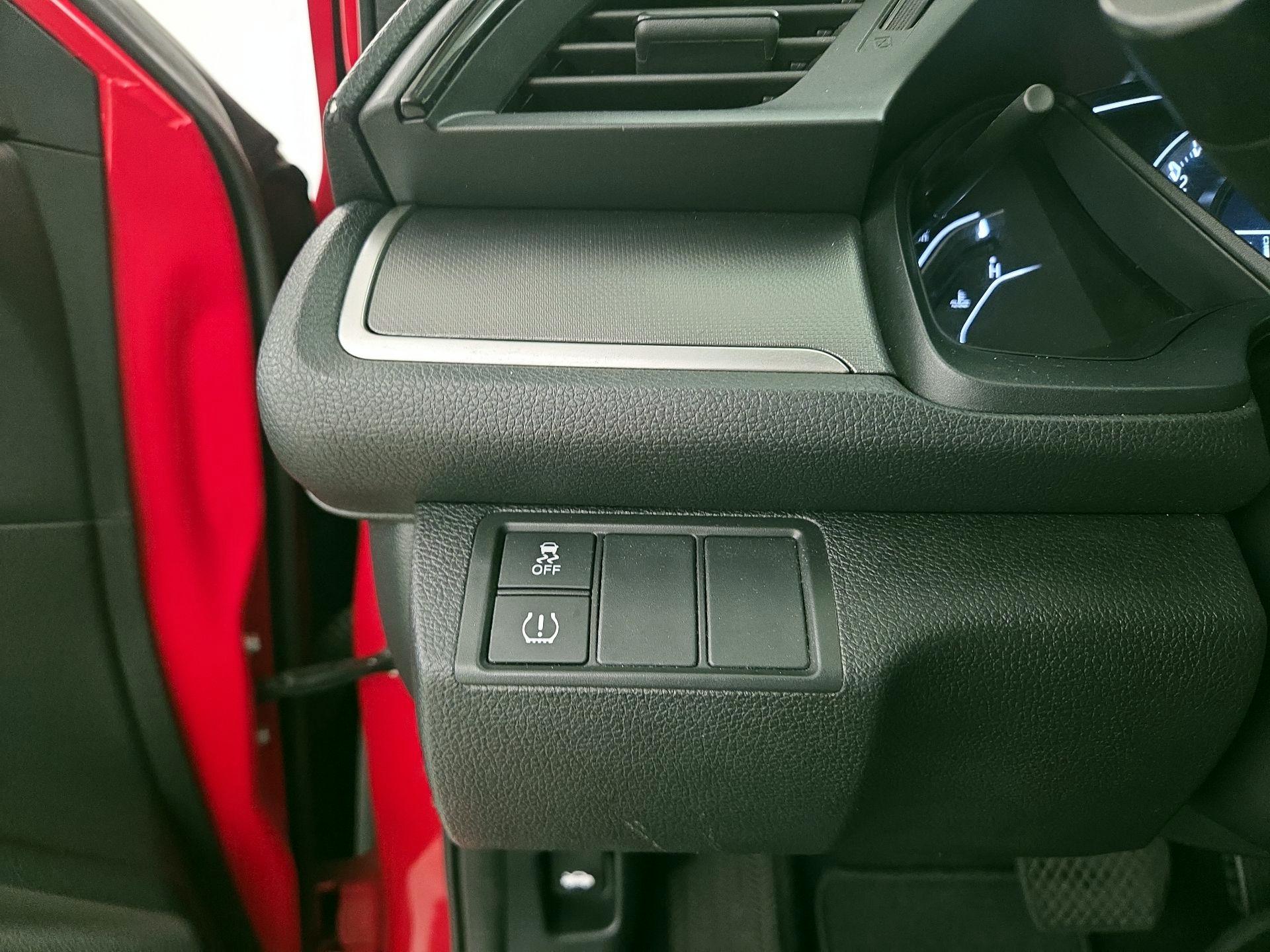 Thumbnail: 2016 Honda Civic - 13