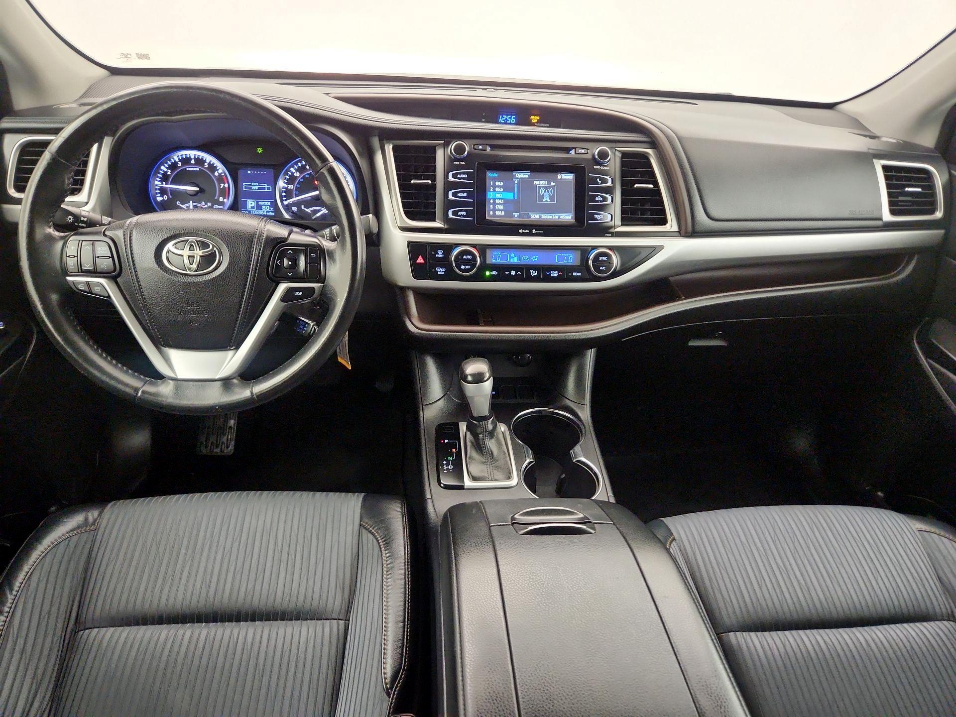 Thumbnail: 2014 Toyota Highlander - 9