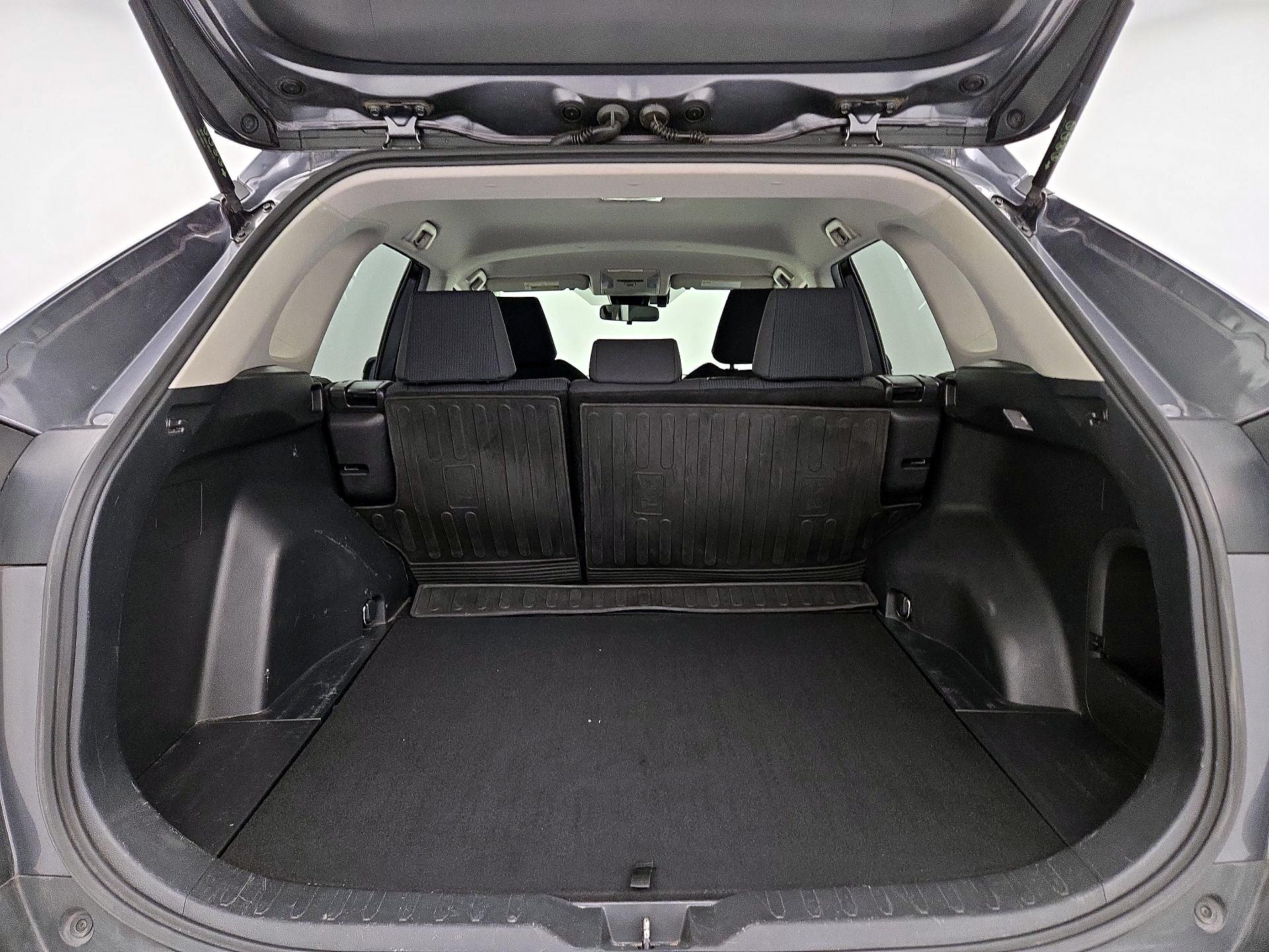 Thumbnail: 2020 Toyota RAV4 - 20