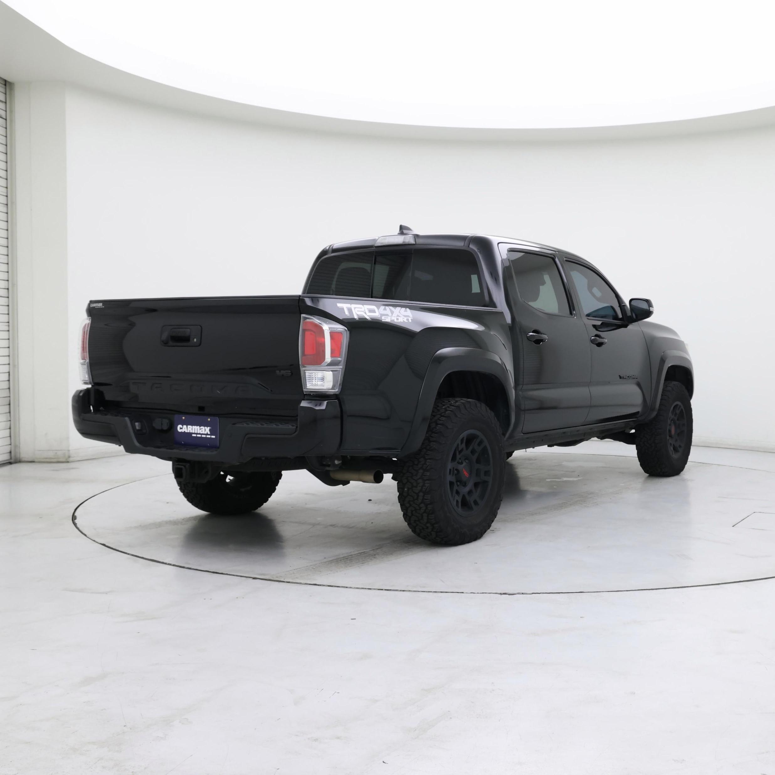 Thumbnail: 2023 Toyota Tacoma - 8