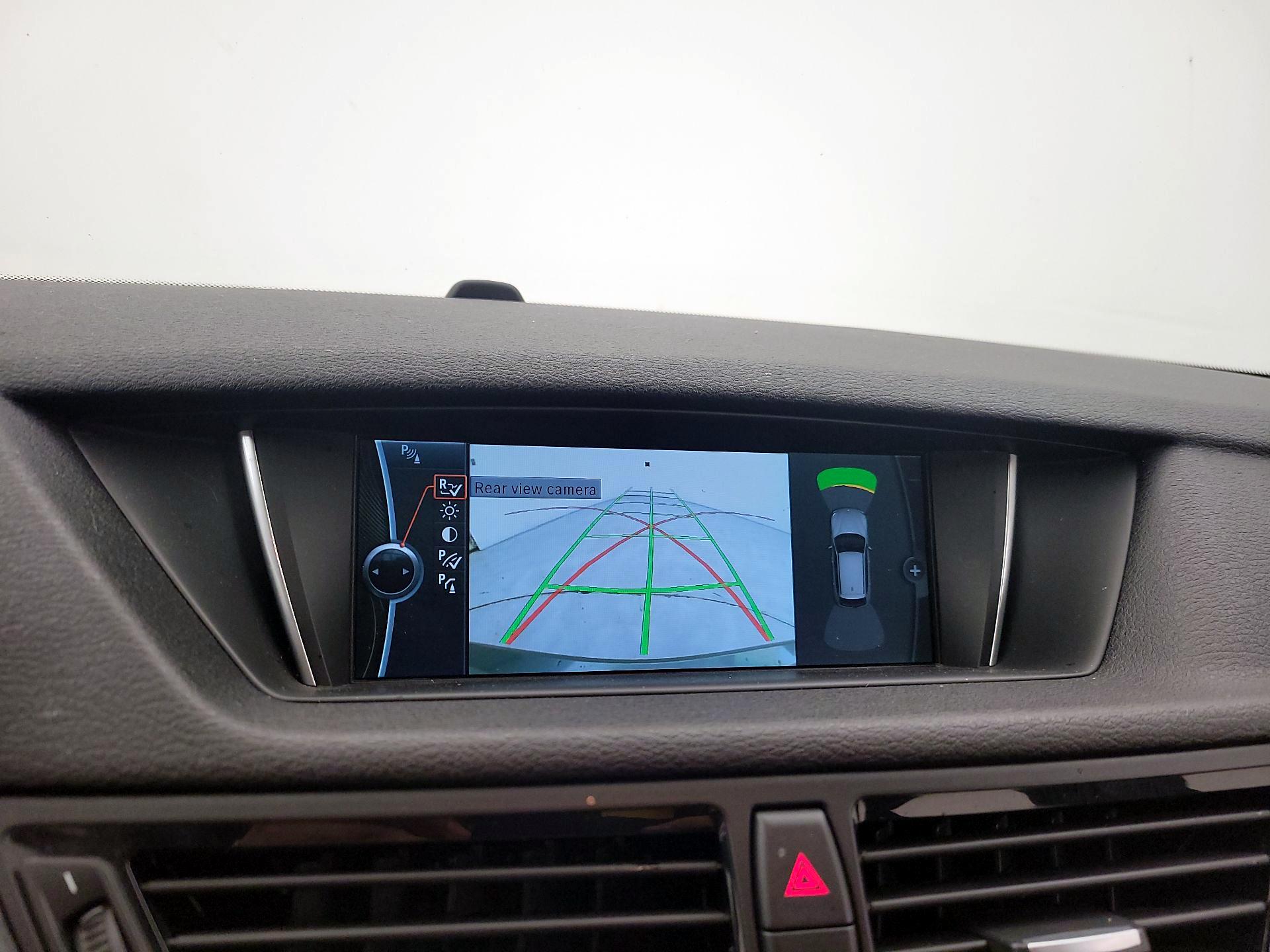 Thumbnail: 2015 BMW X1 - 14