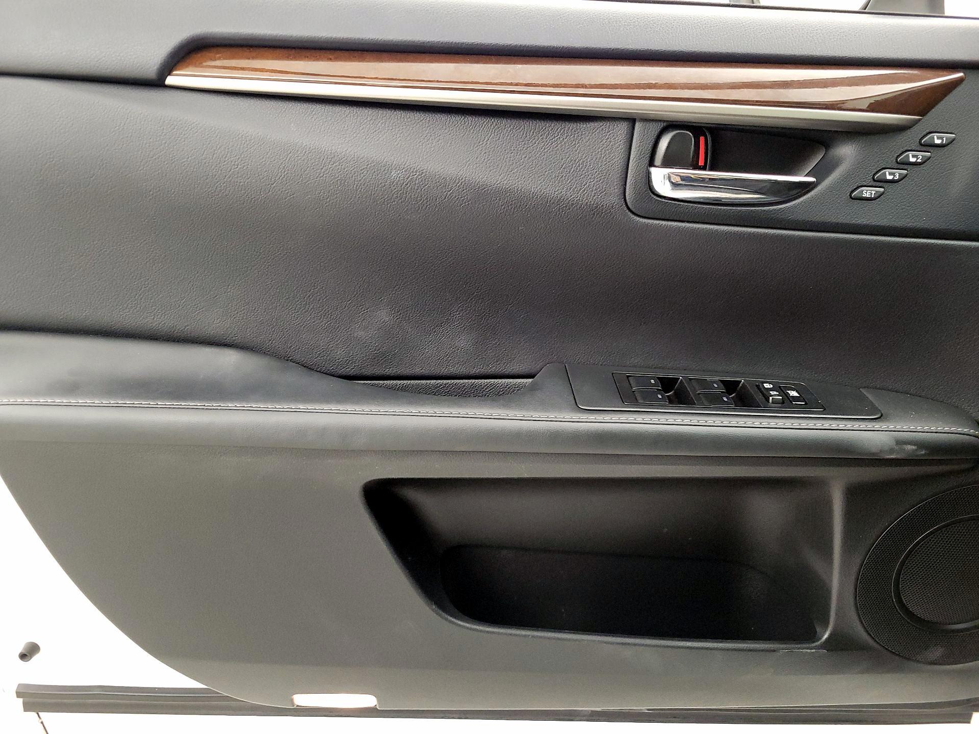 Thumbnail: 2014 Lexus ES - 12