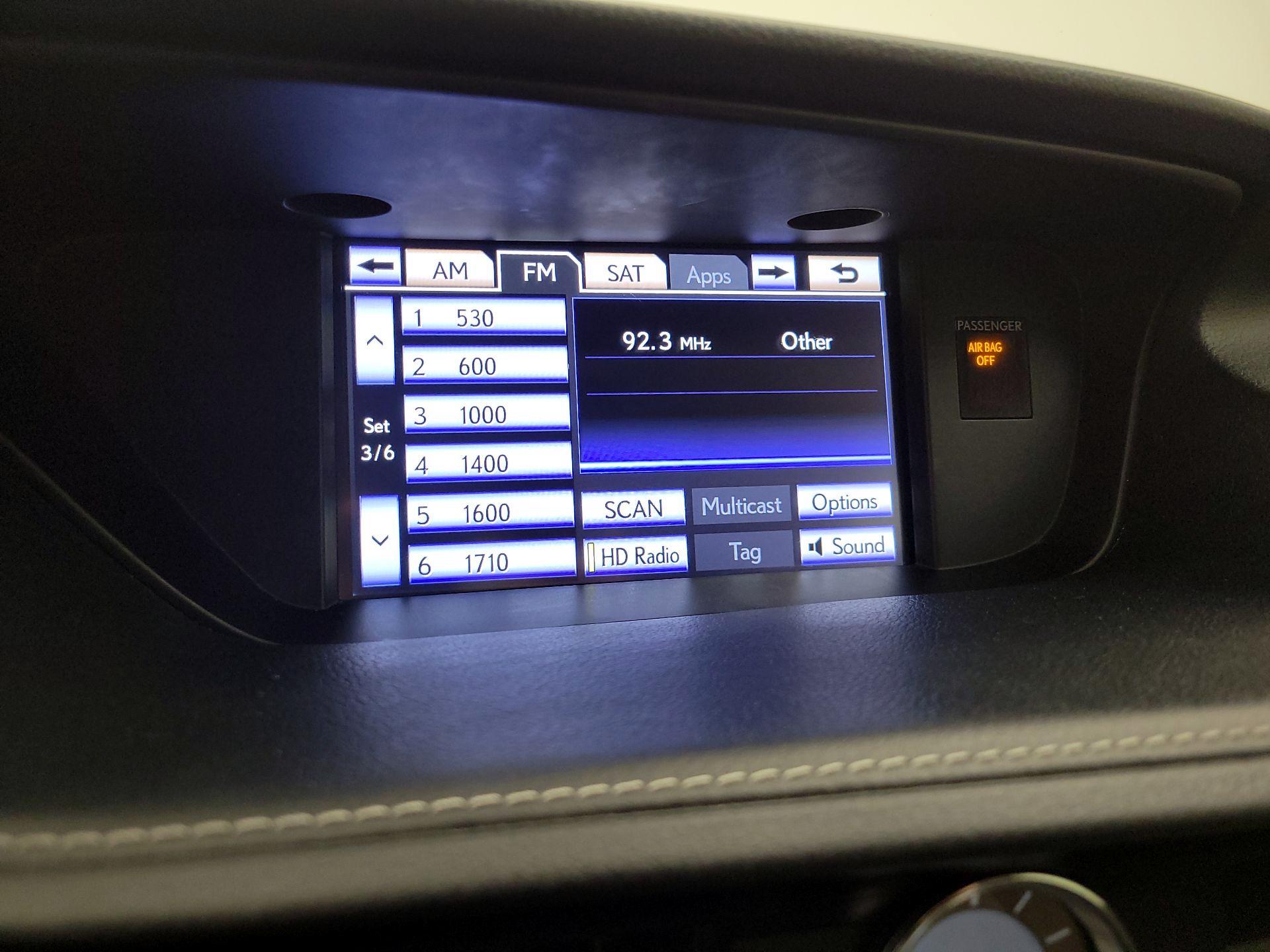 Thumbnail: 2014 Lexus ES - 16