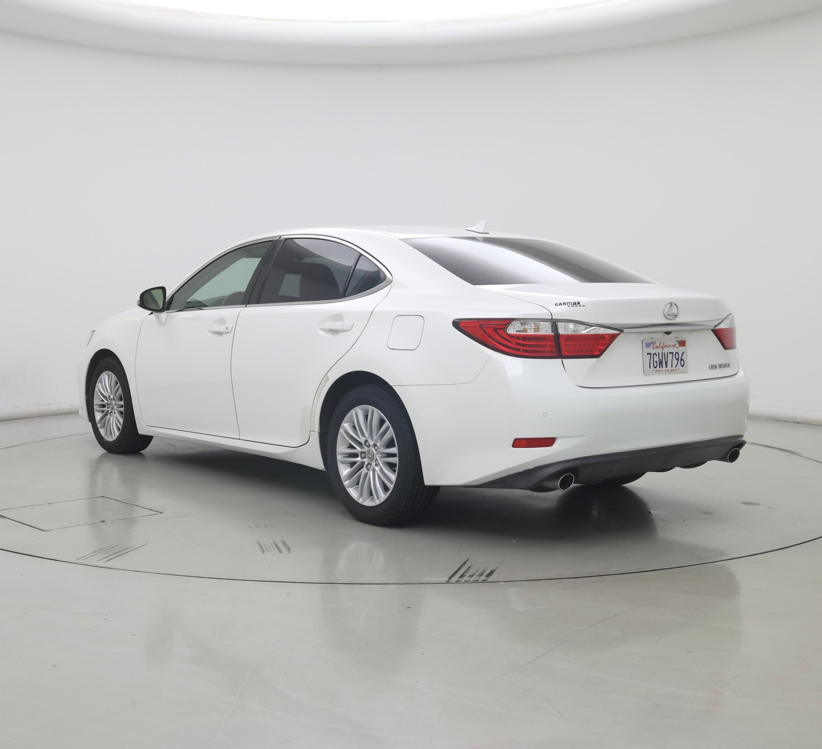 Thumbnail: 2014 Lexus ES - 2