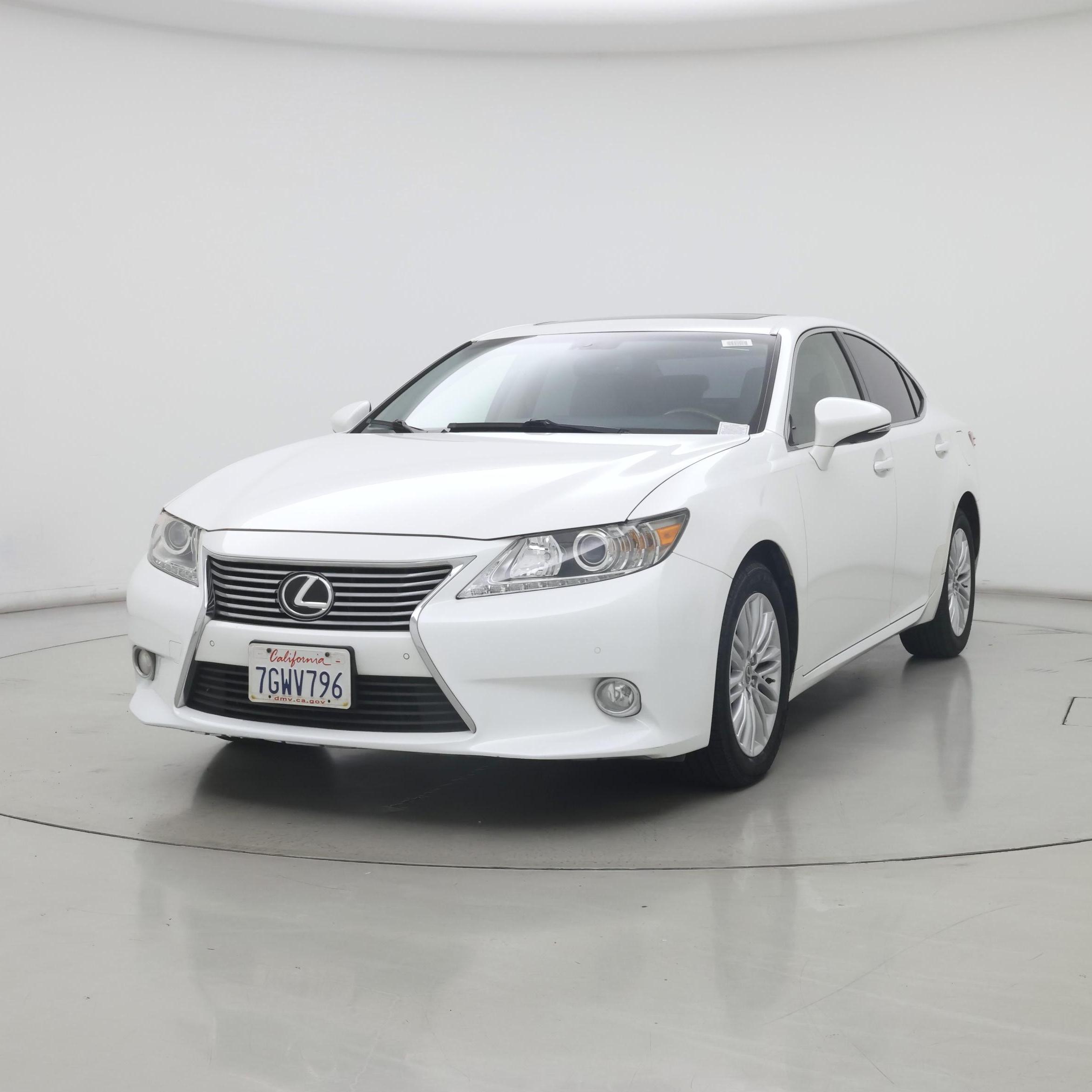 Thumbnail: 2014 Lexus ES - 4