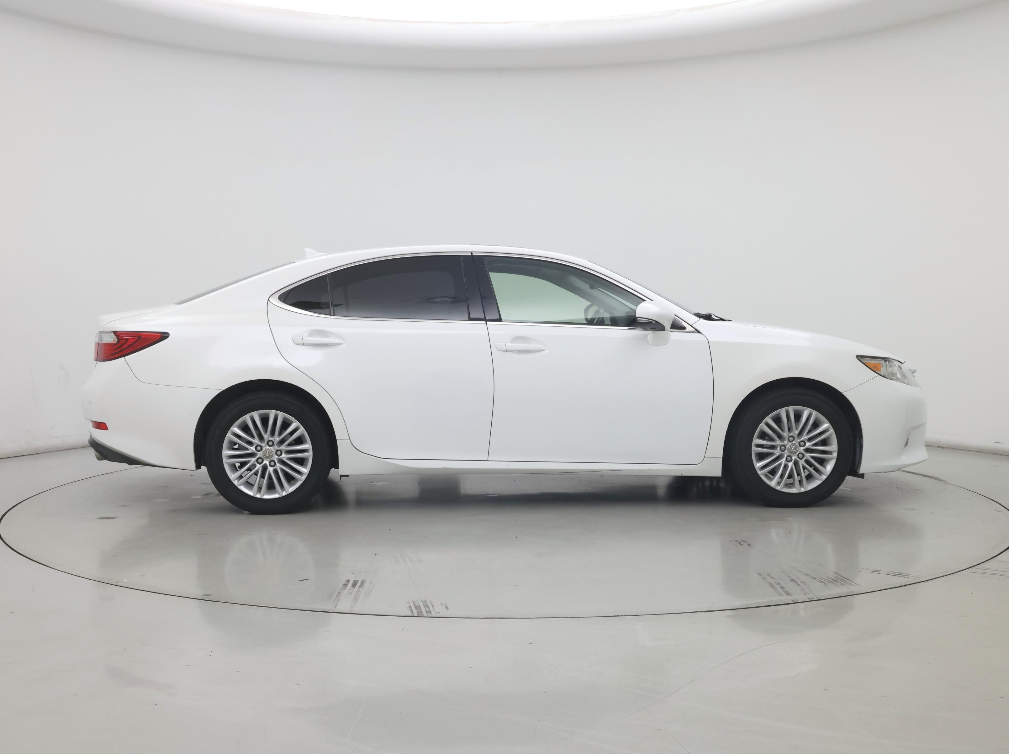 Thumbnail: 2014 Lexus ES - 7