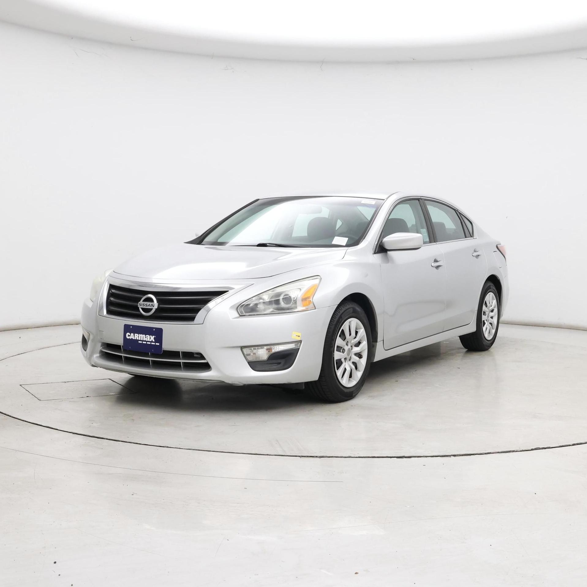 Thumbnail: 2015 Nissan Altima - 4